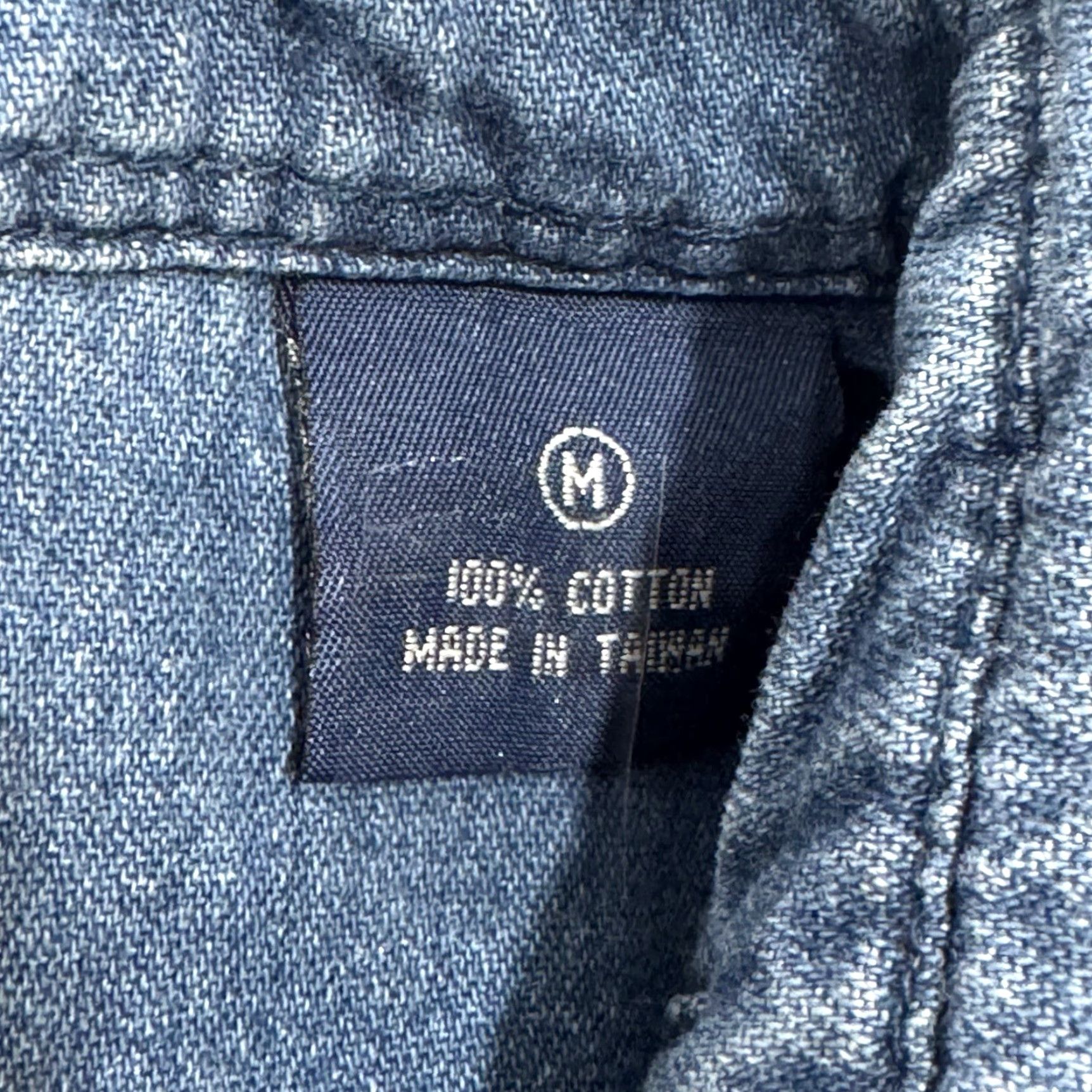 Lee VINTAGE Lee Denim Shirt Men’s M Oversized Blue Long Sleeve Button-Up Collared Pocketed Western Classic Retro Knit? Size US M / EU 48-50 / 2 - 5 Thumbnail