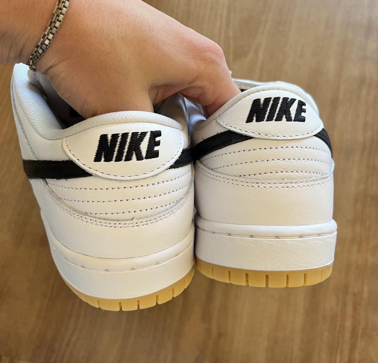 Nike Nike sb dunk low white gum Size US 10.5 / EU 43-44 - 7 Thumbnail