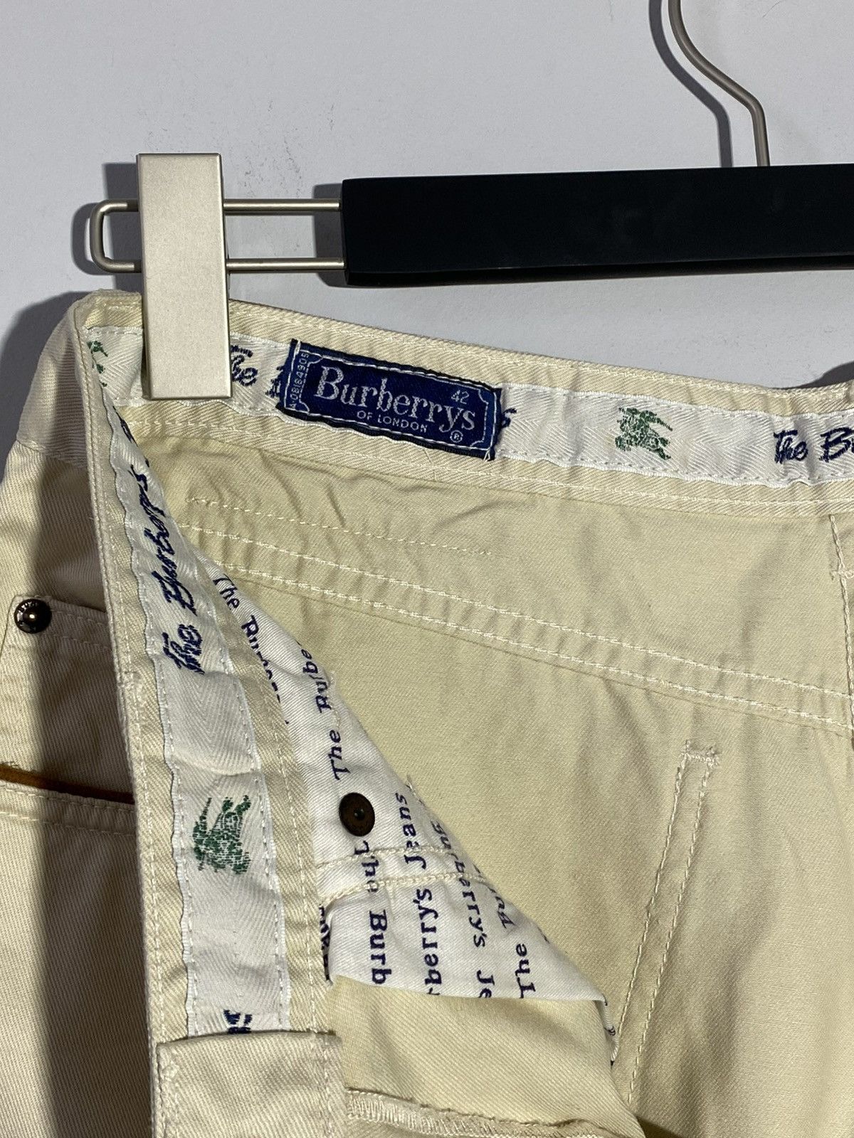 Burberry Vintage 90s Burberry’s Jeans Rare Beige Straight Pants Size US 31 - 16 Thumbnail