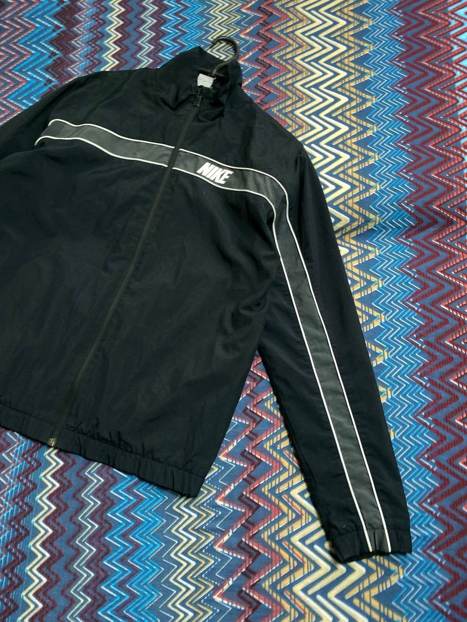 Nike vintage Y2K NIke big logo jacket Streetwear Size US L / EU 52-54 / 3 - 6 Thumbnail