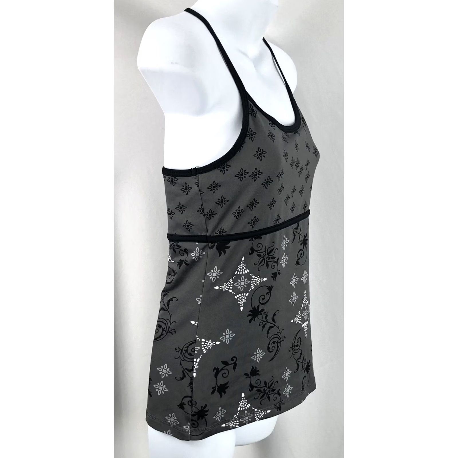 Tek Gear Tek Gear Halter Tank Top S Gray Floral Shelf Bra Racer Back Work Out Yoga Gym Women Size S / US 4 / IT 40 - 2 Thumbnail