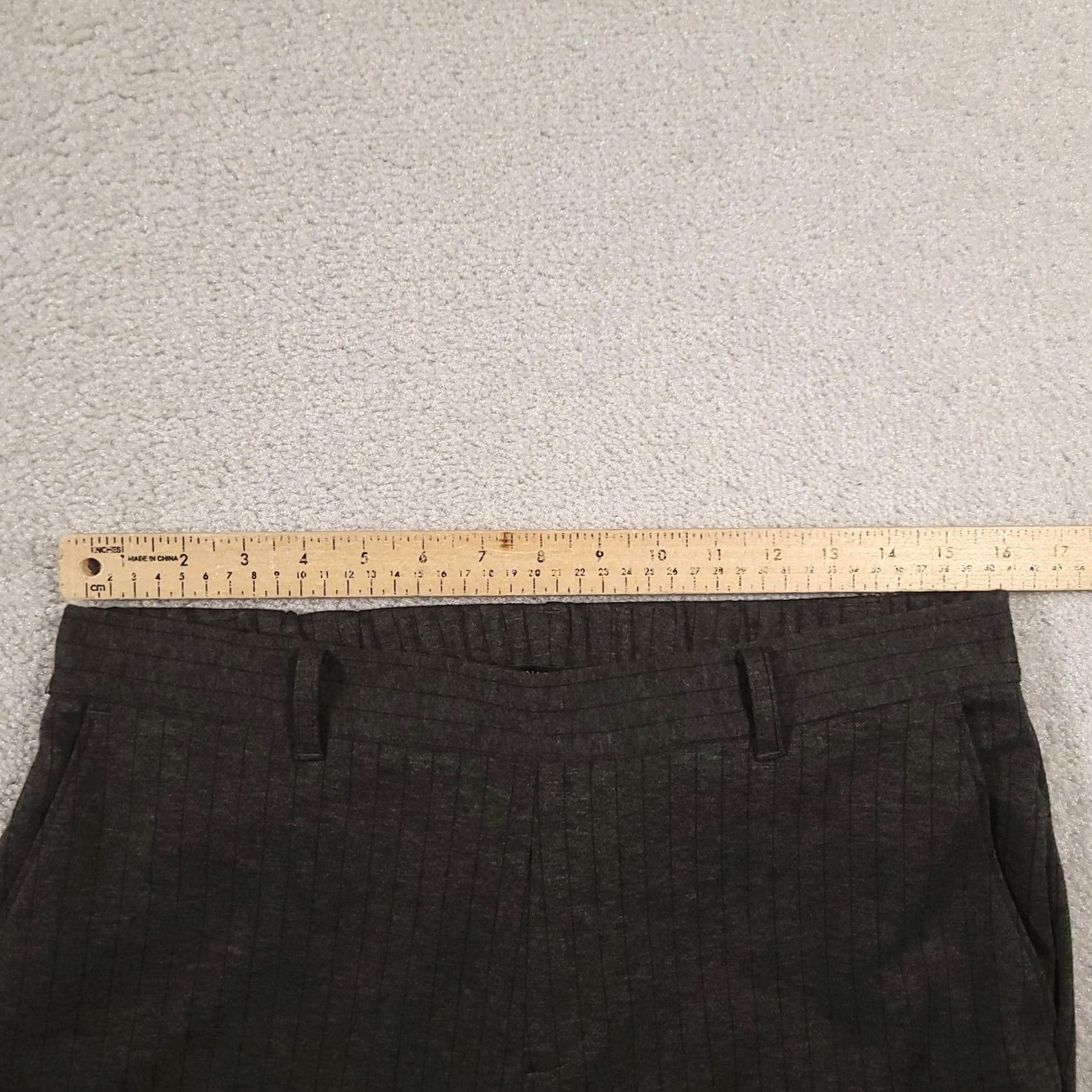 Banana Republic Banana Republic Pants Womens 10 Gray Pinstripe Pull On Ankle Dress Work Office Tapered Striped Polyester Rayon Spandex Pockets Elastic Waist Size 32" / US 10 / IT 46 - 7 Thumbnail