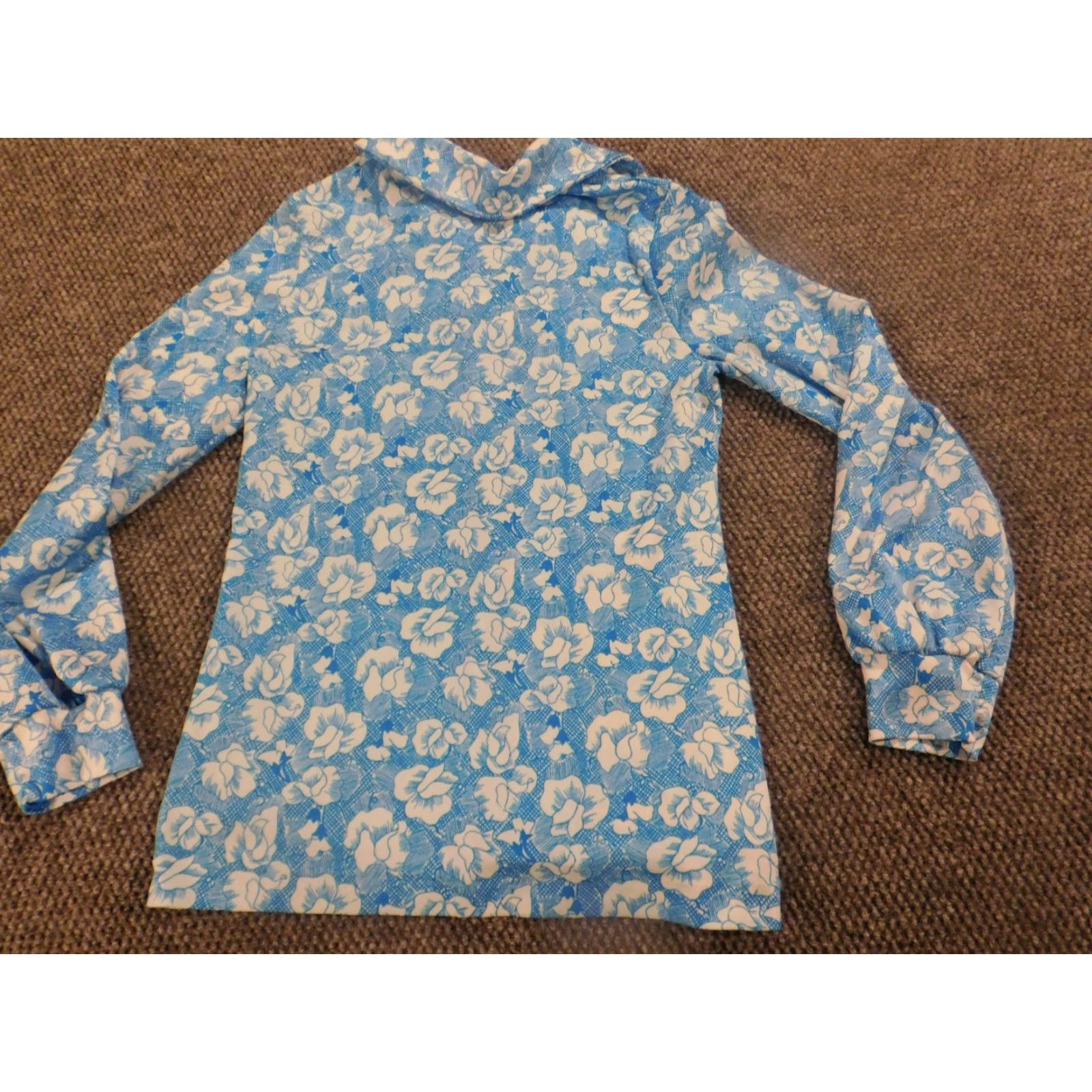 Vintage Aileen Blouse L Womens Blue Floral Long Sleeve Button Down Pullover Casual Rayon Polyester Lightweight Regular Modern Basic Mens? Size L / US 10 / IT 46 - 6 Thumbnail