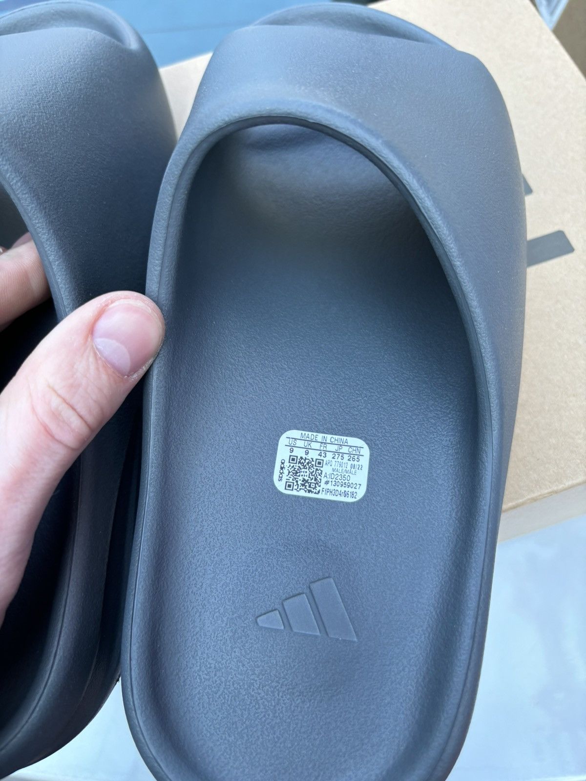 Yeezy adidas Yeezy Slide Slate Grey Size 9 ID2350 Size US 9 / EU 42 - 3 Thumbnail