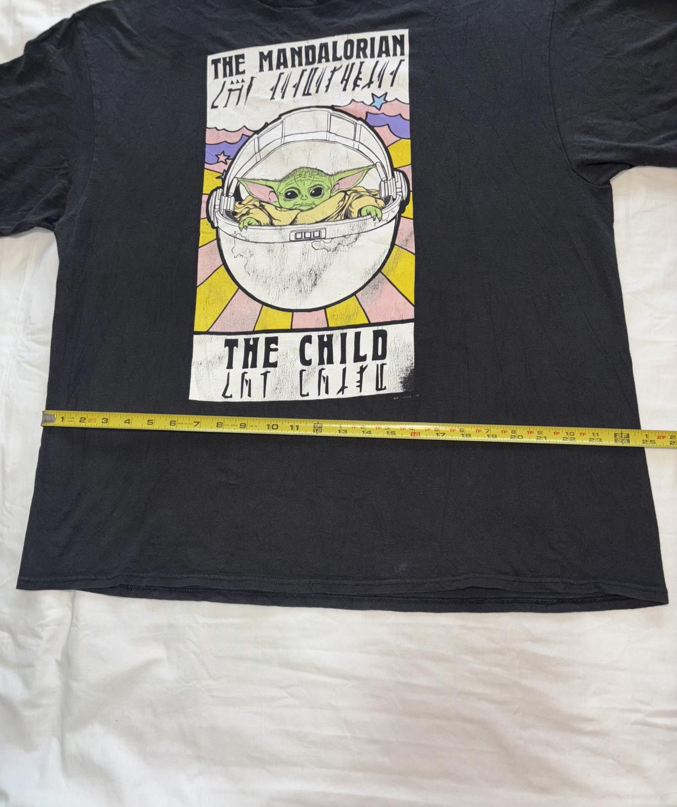 Star Wars Vintage The Mandalorian 'The Child' Graphic Tee - Size XL Size US XL / EU 56 / 4 - 5 Thumbnail