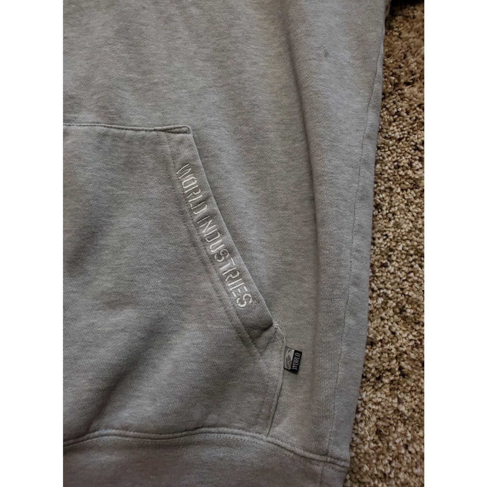 World Industries VINTAGE World Industries Hoodie Men Large Gray Pullover Distressed Y2K Stars Embroidered Regular Fit Zip Sweater Sweatshirt - Mens Size US L / EU 52-54 / 3 - 6 Thumbnail