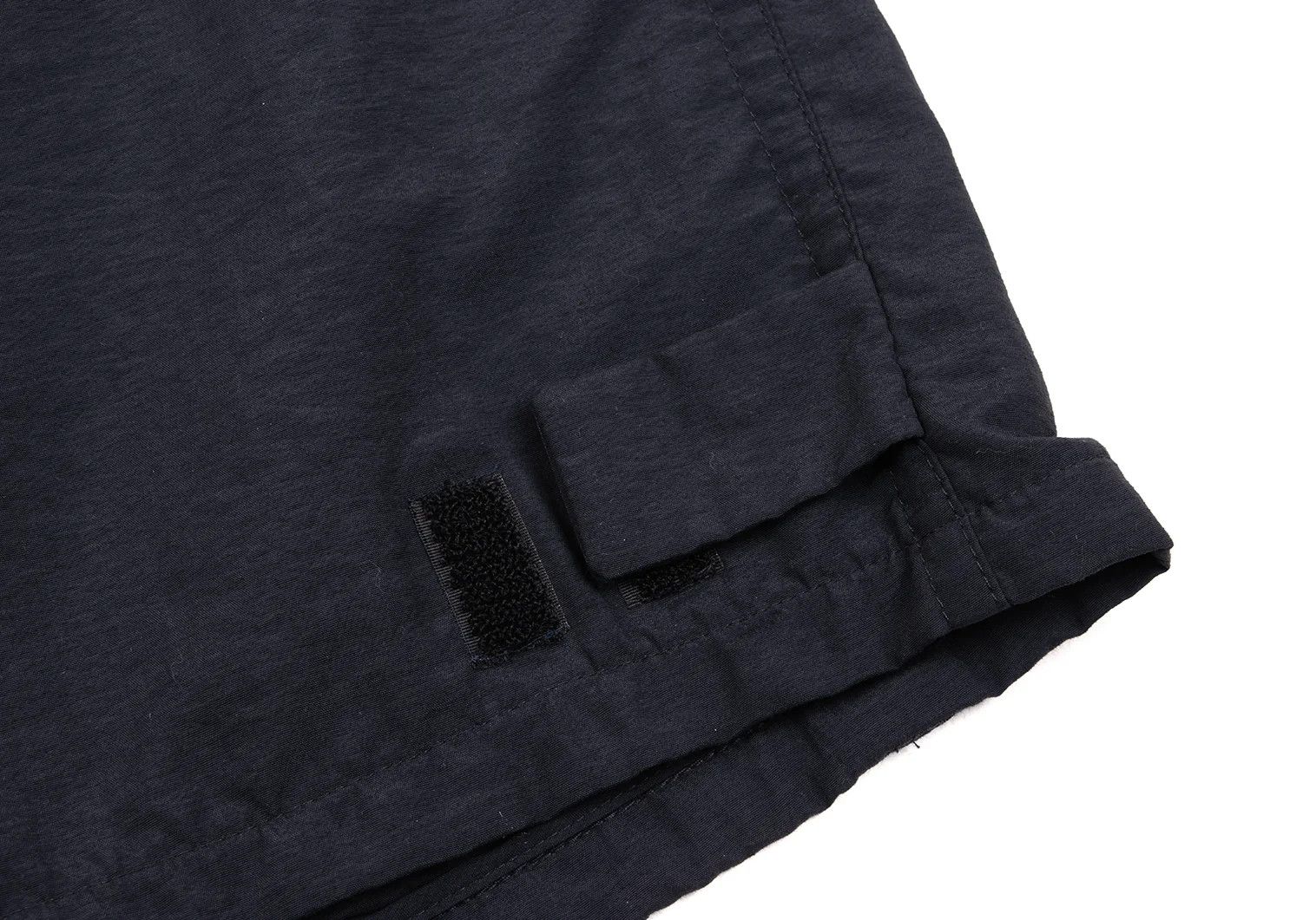 Emporio Armani Nylon Swing Top in Navy, Size 46 Size US S / EU 44-46 / 1 - 14 Thumbnail