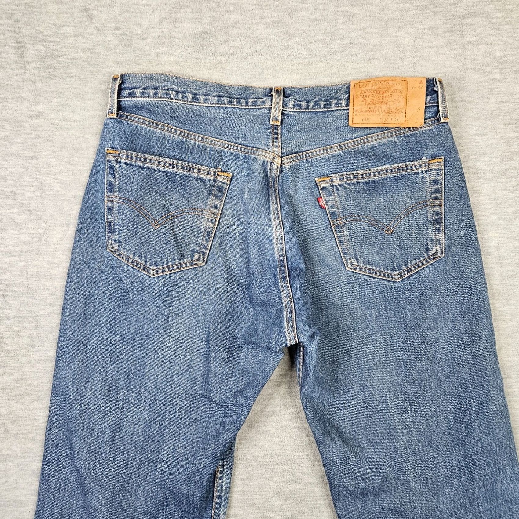 Levi's VINTAGE Levi's 501 Jeans Button Fly Blue 32 Inseam 30 USA Straight Mens Regular Denim Made in USA Levi's 501 Series 501 Model 90s Theme USA Century Size US 32 / EU 48 - 3 Thumbnail