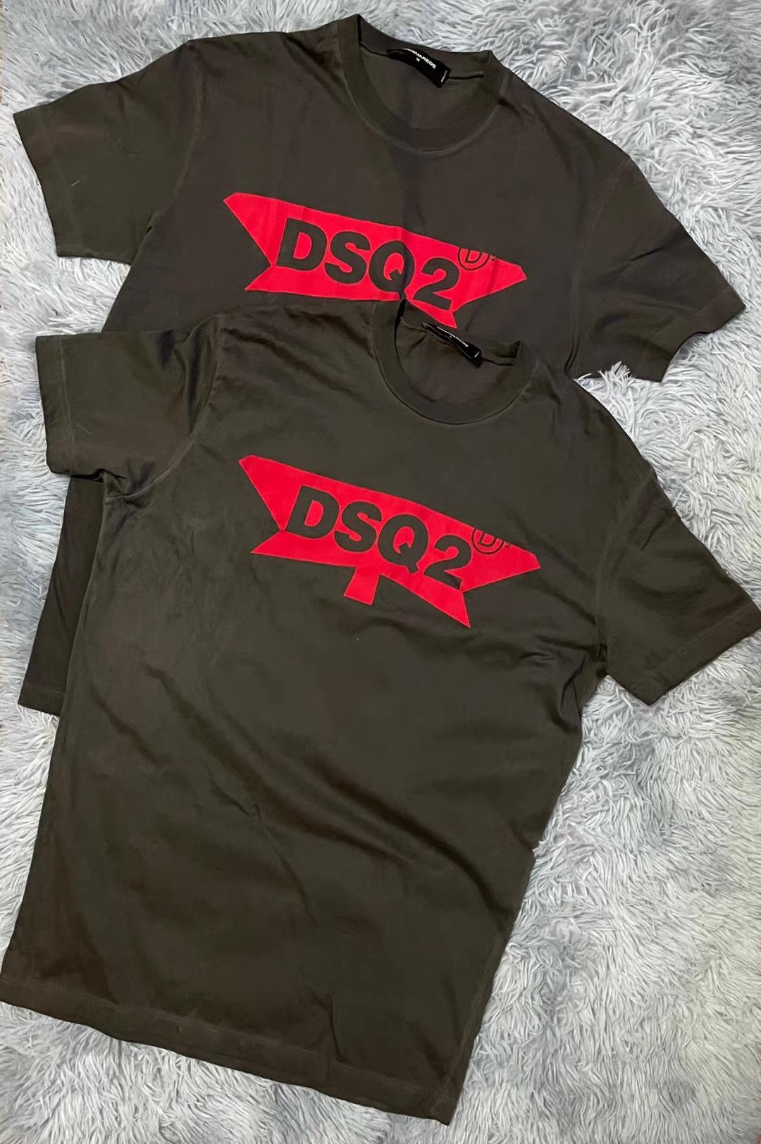 Dsquared2 Dsquared2 (D2) short-sleeved T-shirt Size US L / EU 52-54 / 3 - 1 Thumbnail