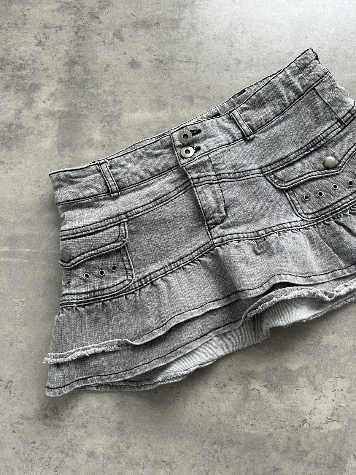 Vintage Y2K Vintage Mini Skirt denim Size 32" / US 10 / IT 46 - 4 Thumbnail