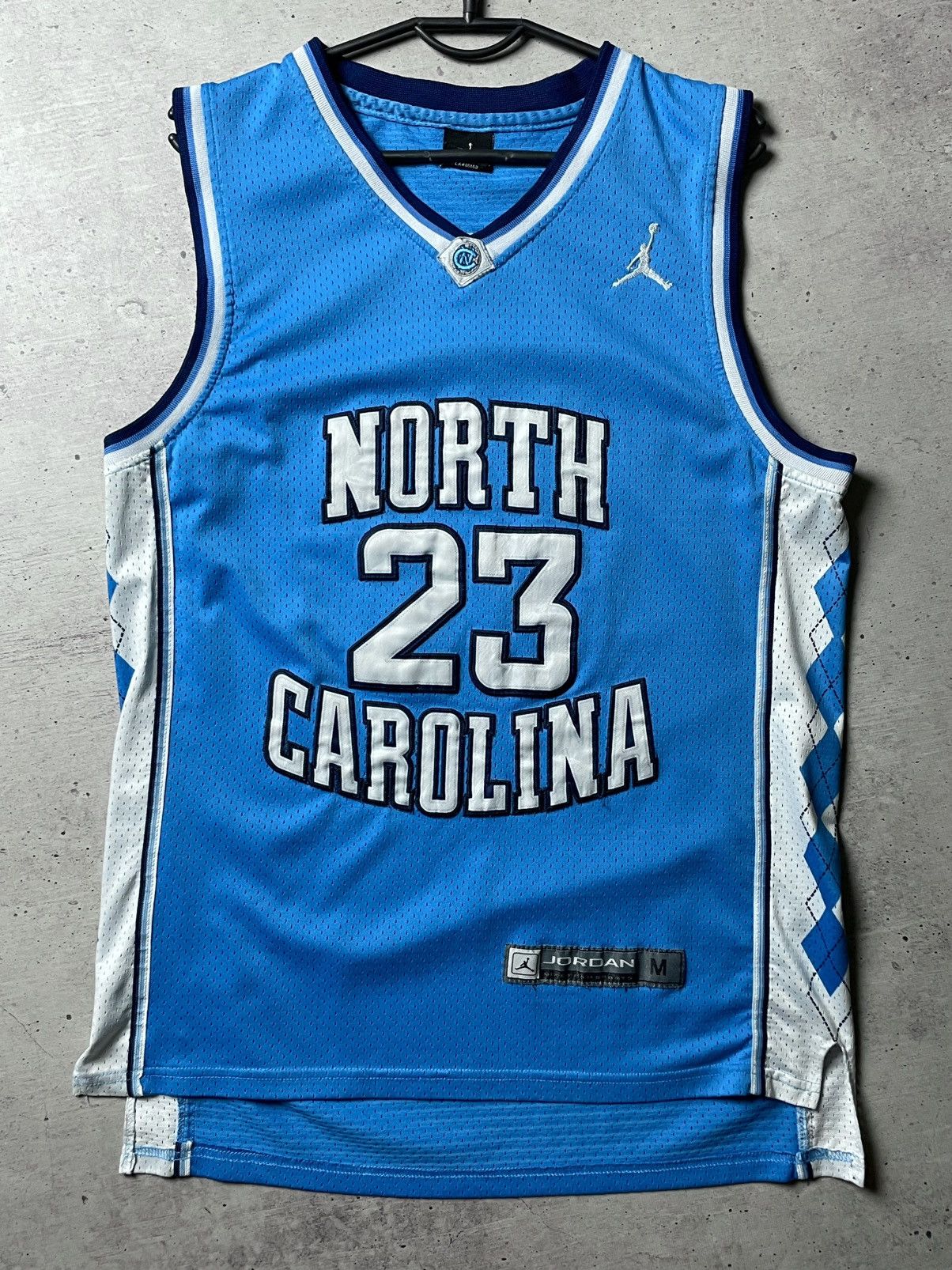 Jordan Brand Michael Jordan Jersey North Carolina Size US M / EU 48-50 / 2 - 2 Thumbnail