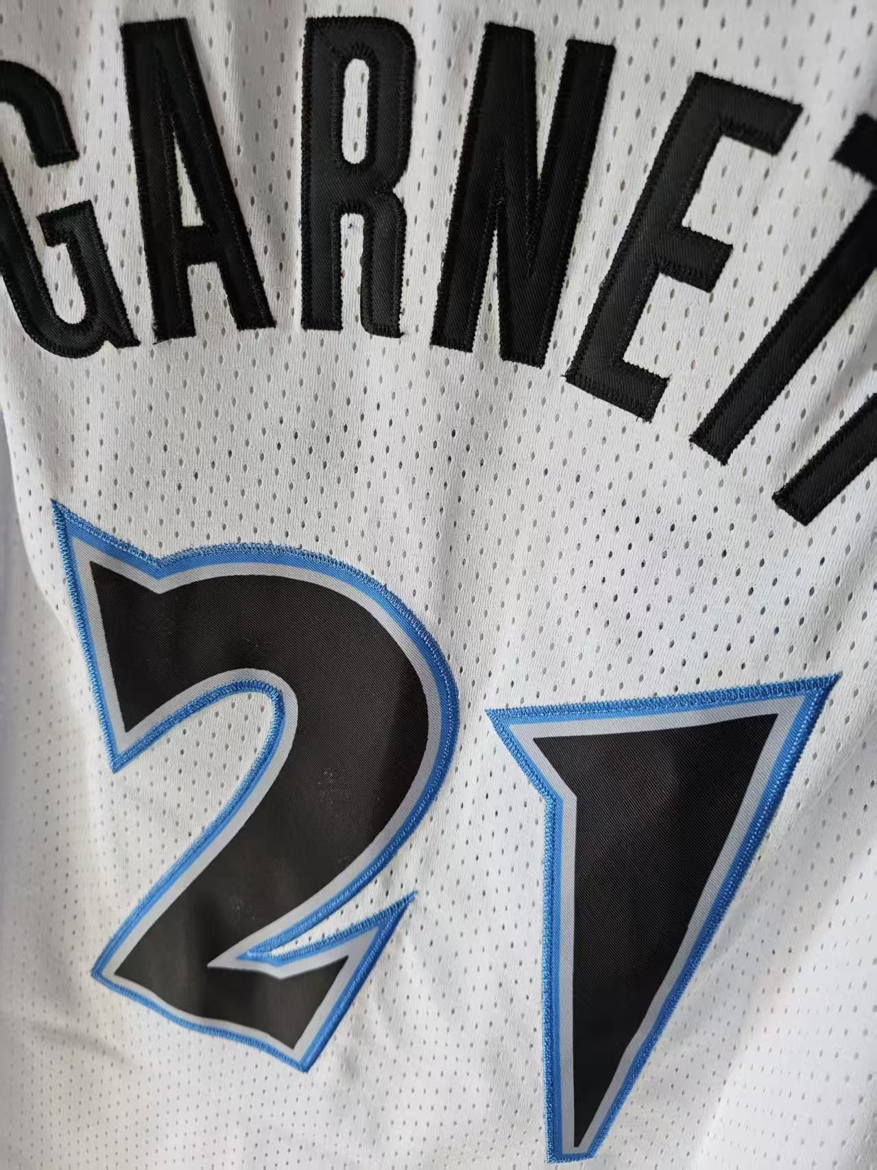 NBA Timberwolves 21 Garnett Jersey Stitched White Size US M / EU 48-50 / 2 - 5 Thumbnail
