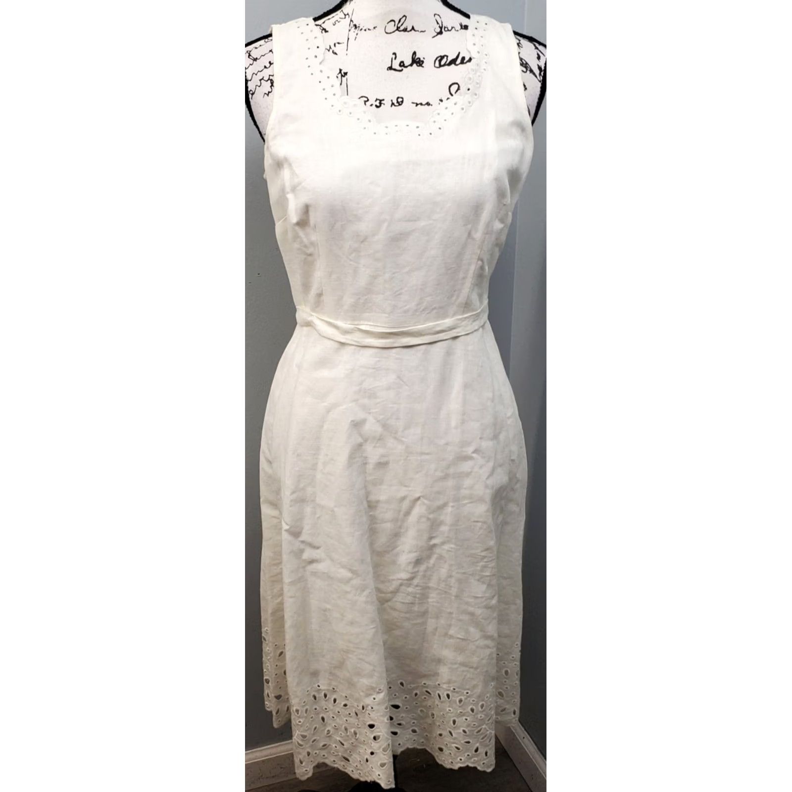 Talbots Talbots Shift Dress Womens Size 8P White Eyelet Neck Hem Tie Waist Side Zip Dress Size M / US 6-8 / IT 42-44 - 2 Thumbnail