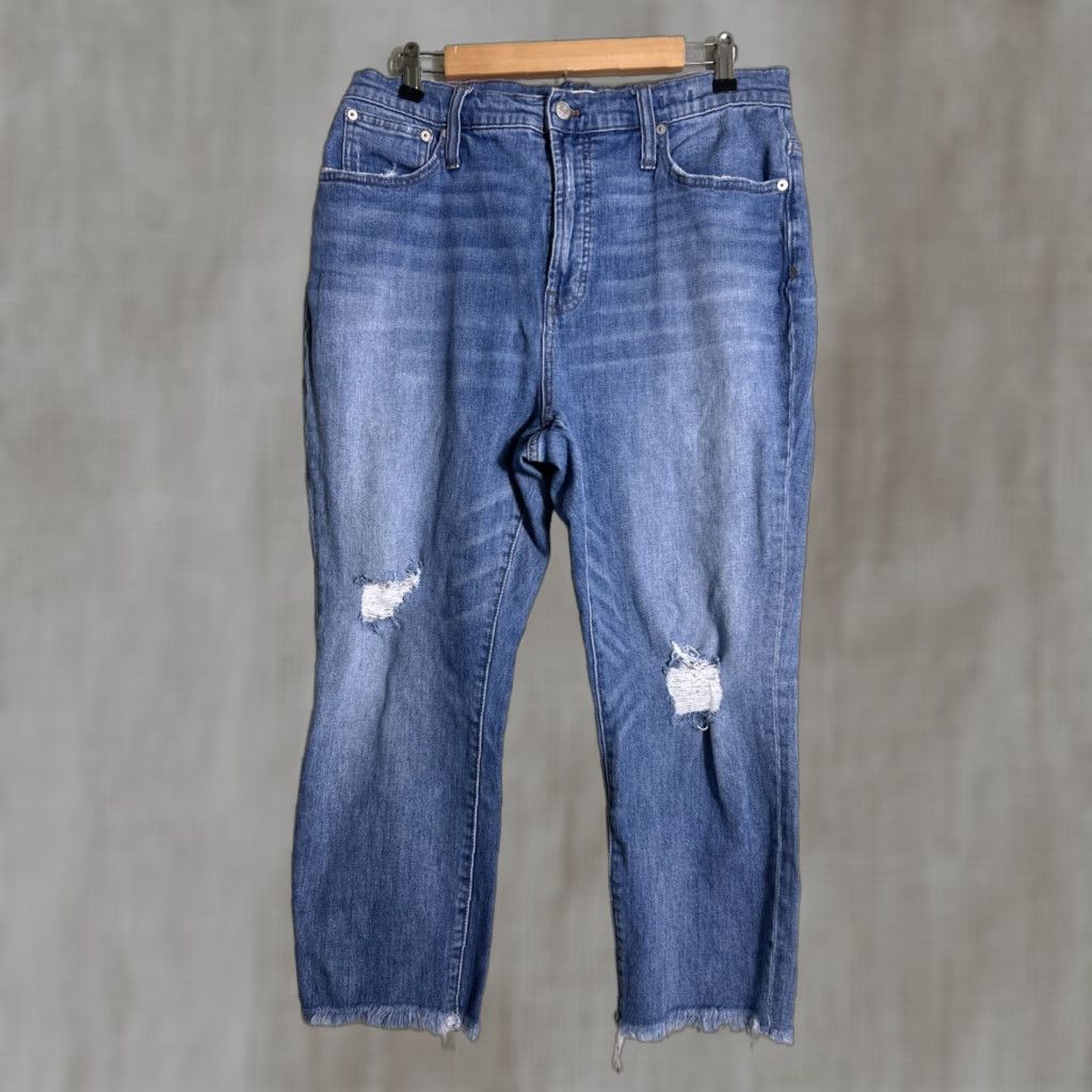 Madewell VINTAGE Madewell Jeans Medium Wash Distressed Raw Hem 33x24 Women Straight 33 24 Blue Size 24" / US 00 / IT 34 - 1 Thumbnail