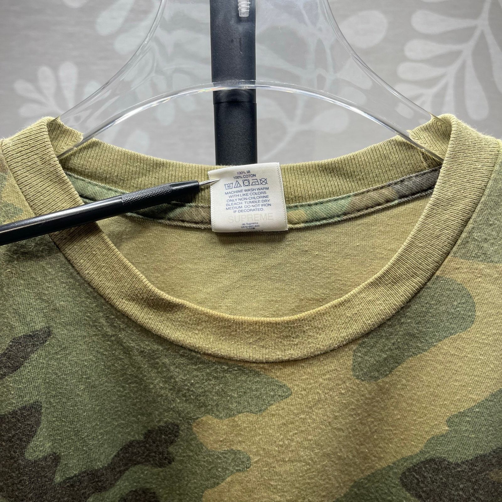 Supreme SS21 Supreme Spiral Tee Woodland Camo Graphic T-Shirt size M Size US M / EU 48-50 / 2 - 4 Thumbnail
