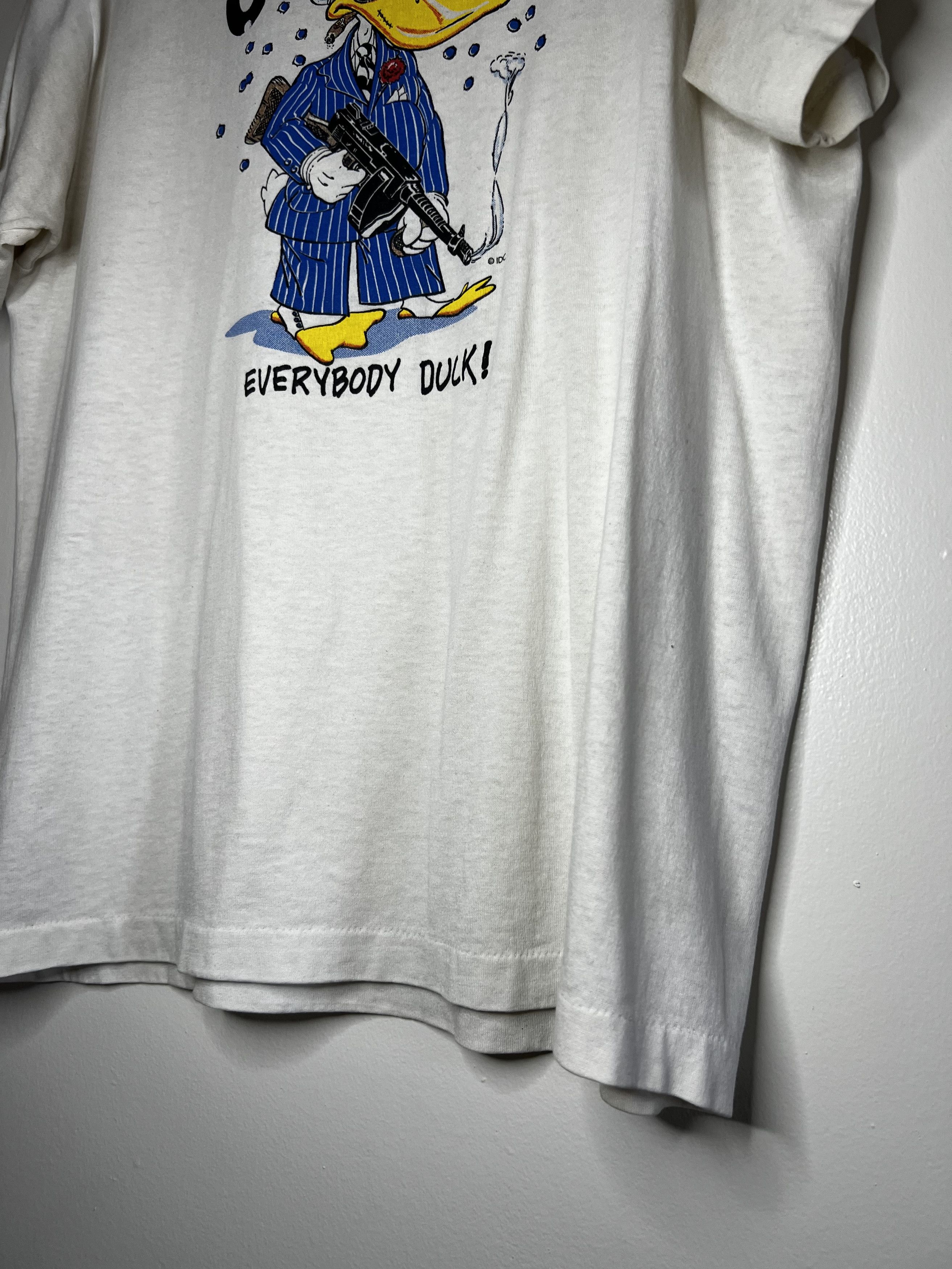 Vintage Vintage 1980's Chicago "Everybody Duck!" Mobster T-Shirt Size US L / EU 52-54 / 3 - 4 Thumbnail
