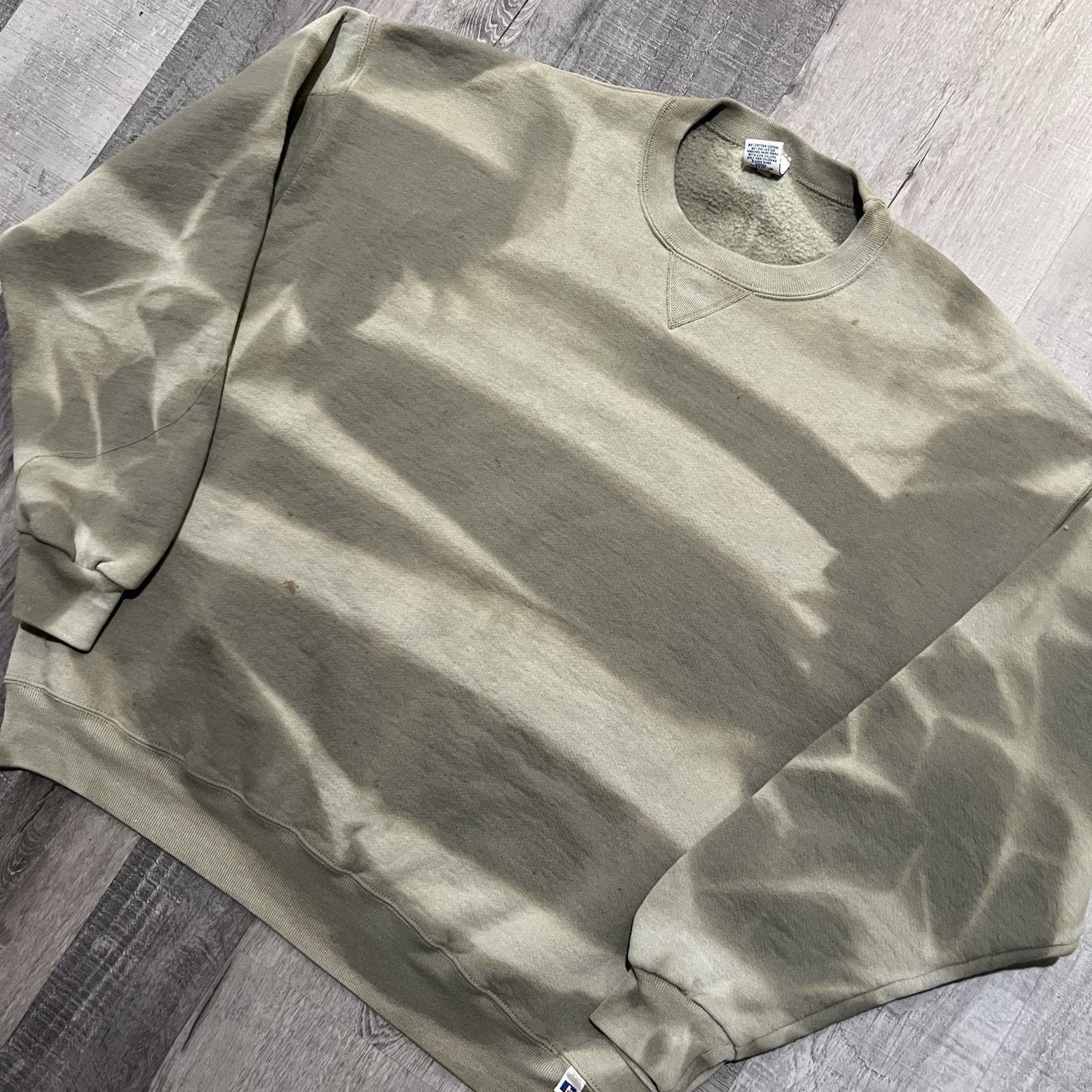 Russell Athletic VTG Sun Faded Beige Crewneck Sweatshirt Russell Athletic Size US XXL / EU 58 / 5 - 3 Thumbnail