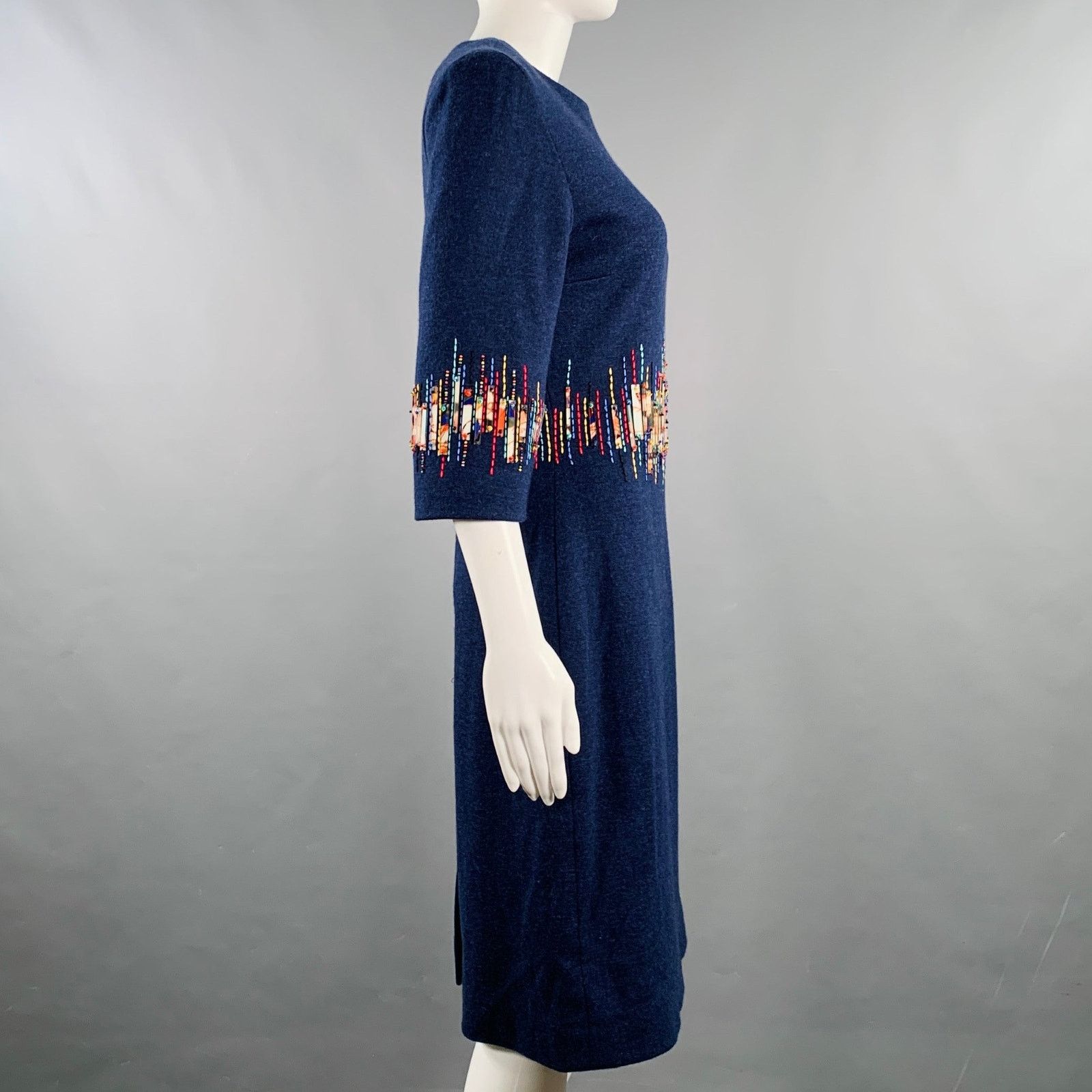 Carolina Herrera Size 6 Blue Multi Color Wool Beaded Back Zip Dress Size M / US 6-8 / IT 42-44 - 3 Thumbnail
