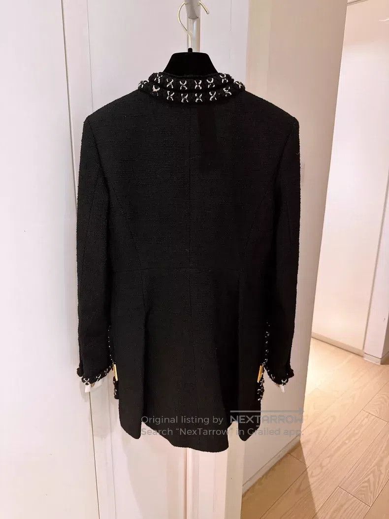 Chanel Chanel Metropolis black and gold jacket Size XS / US 0-2 / IT 36-38 - 2 Thumbnail