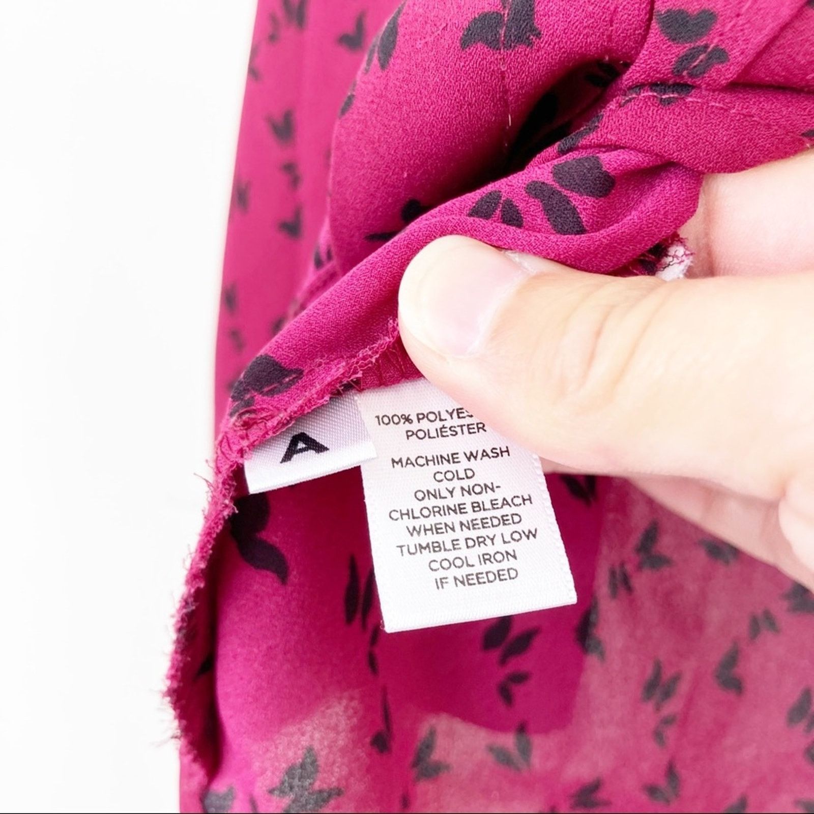 Loft Ann Taylor Loft Pink Butterfly Button Down Blouse Sz XS Size XS / US 0-2 / IT 36-38 - 5 Thumbnail