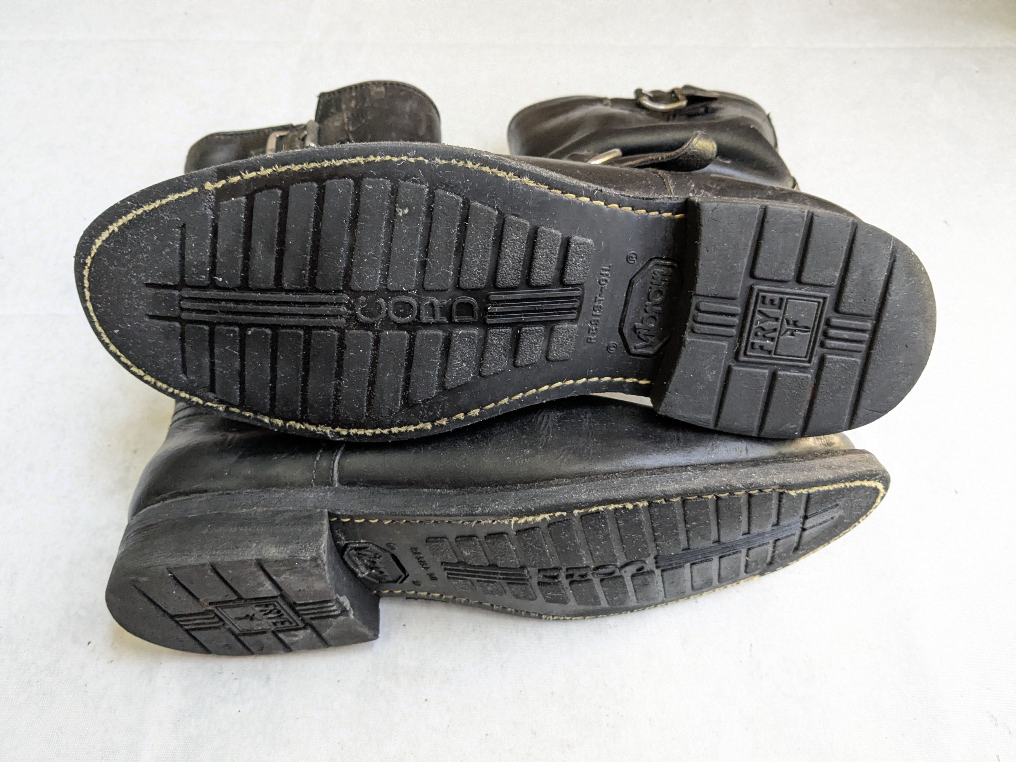 Frye Frye Engineer Boots Black Leather 9 D Buckle Size US 9 / EU 42 - 19 Thumbnail