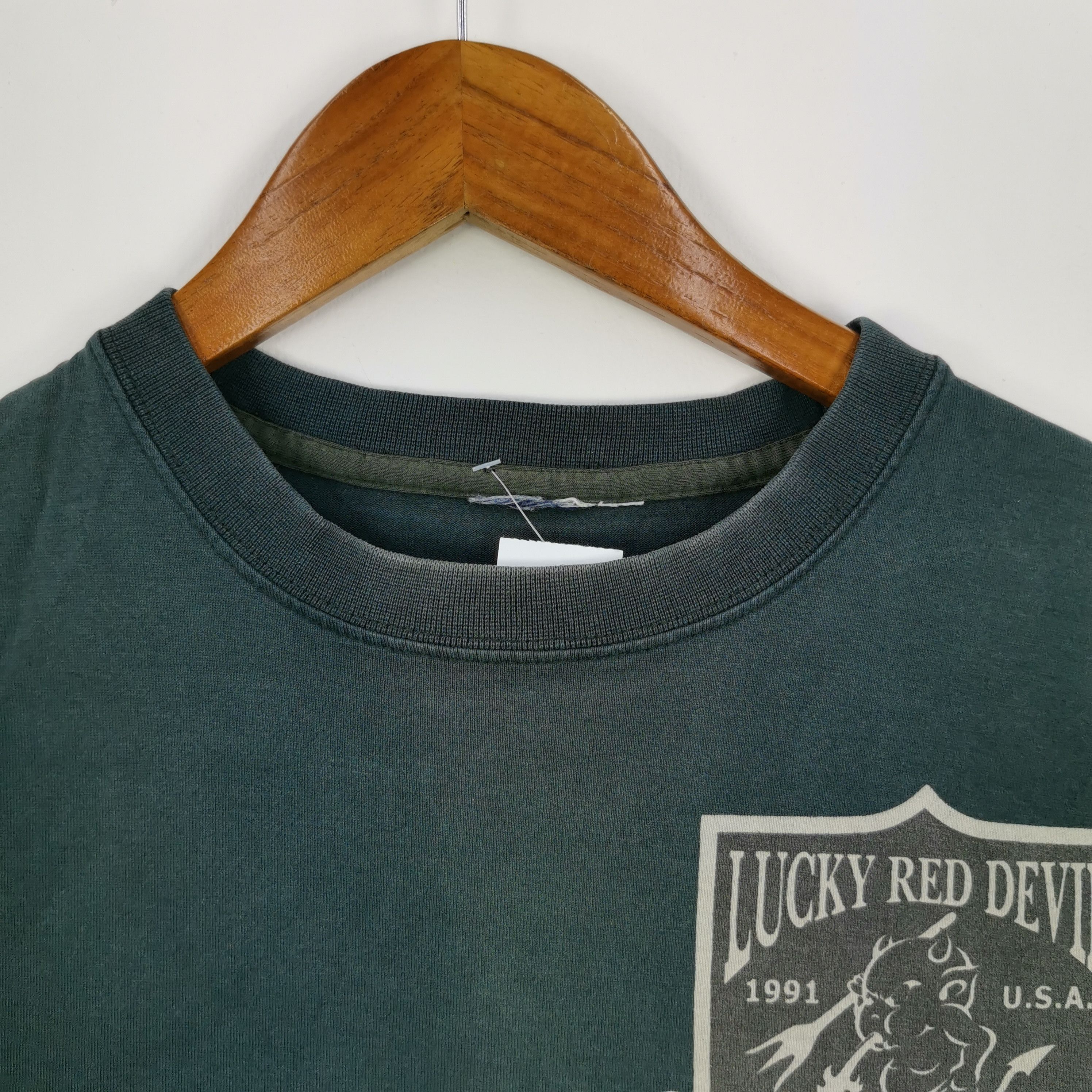 Ted Baker Vintage 90s Tedman Tshirt Lucky Red Devil Crewneck Tee Size US M / EU 48-50 / 2 - 7 Thumbnail