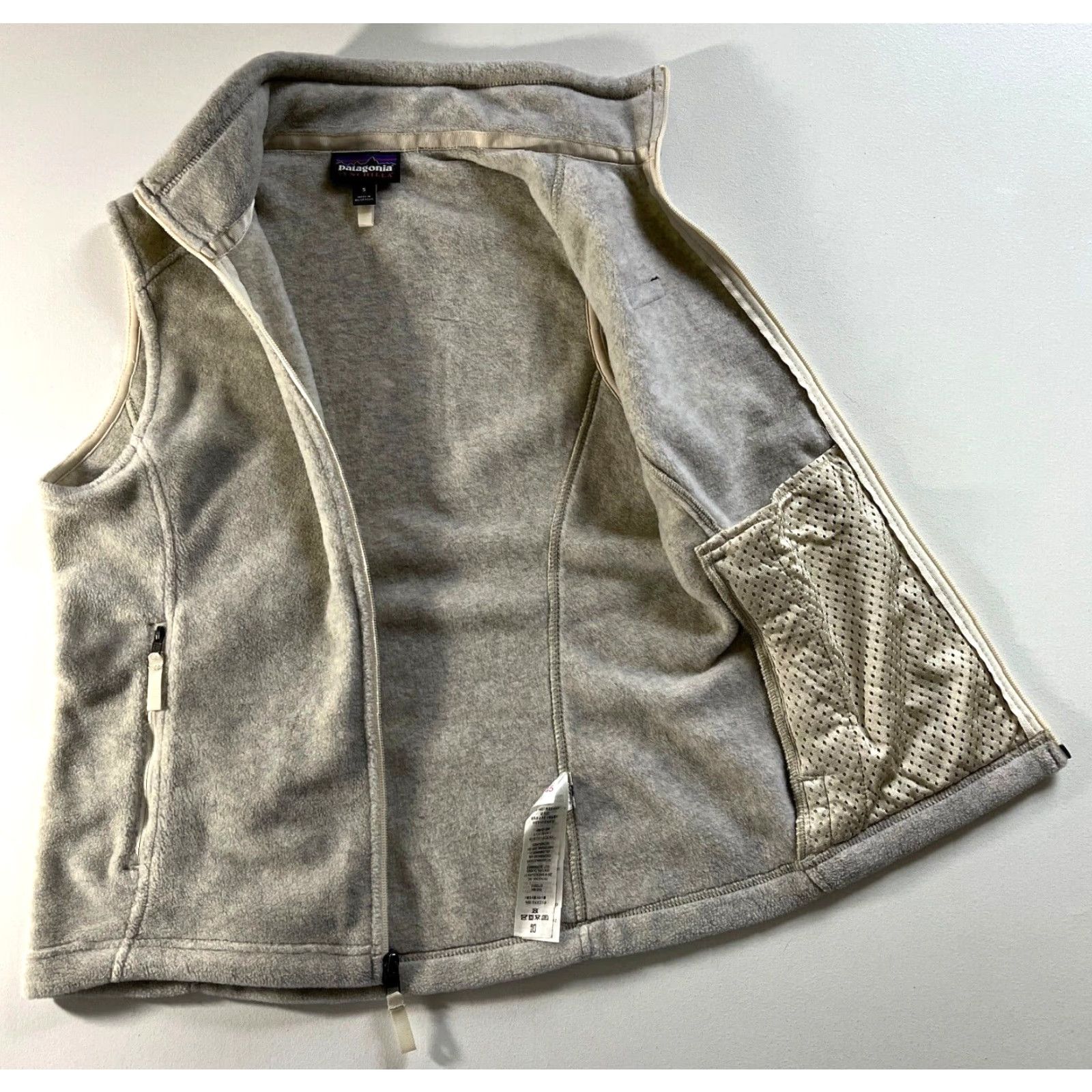 Patagonia Patagonia Women's Vest Synchilla Full Zip Oat 23015 S Outdoor Logo Size S / US 4 / IT 40 - 4 Thumbnail