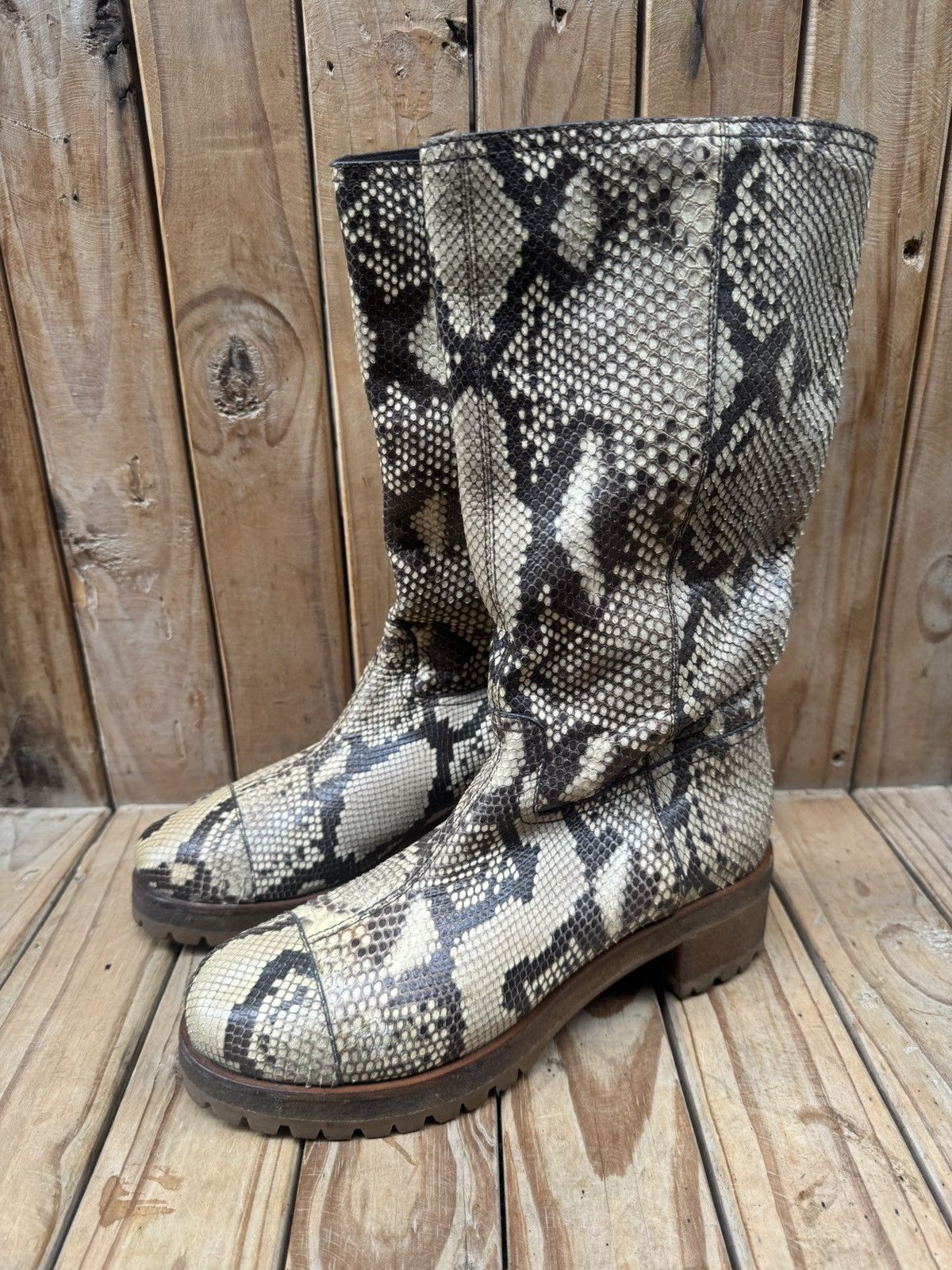 Prada Prada Milano exotic Snake skin Pull on leather boots EUR 38 Size US 8 / IT 38 - 2 Thumbnail