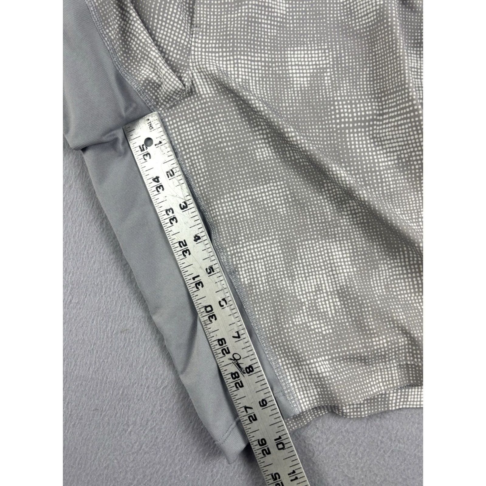 Lululemon Lululemon Shorts Men’s Small Gray THE Short Athletic Workout Gym 9” Inseam Size US 29 - 7 Thumbnail