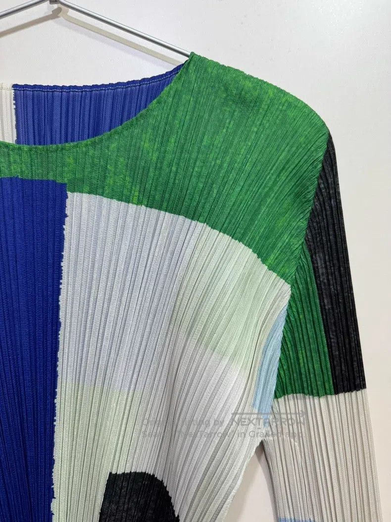 Issey Miyake Issey Miyake Plaid Top Size L / US 10 / IT 46 - 2 Thumbnail