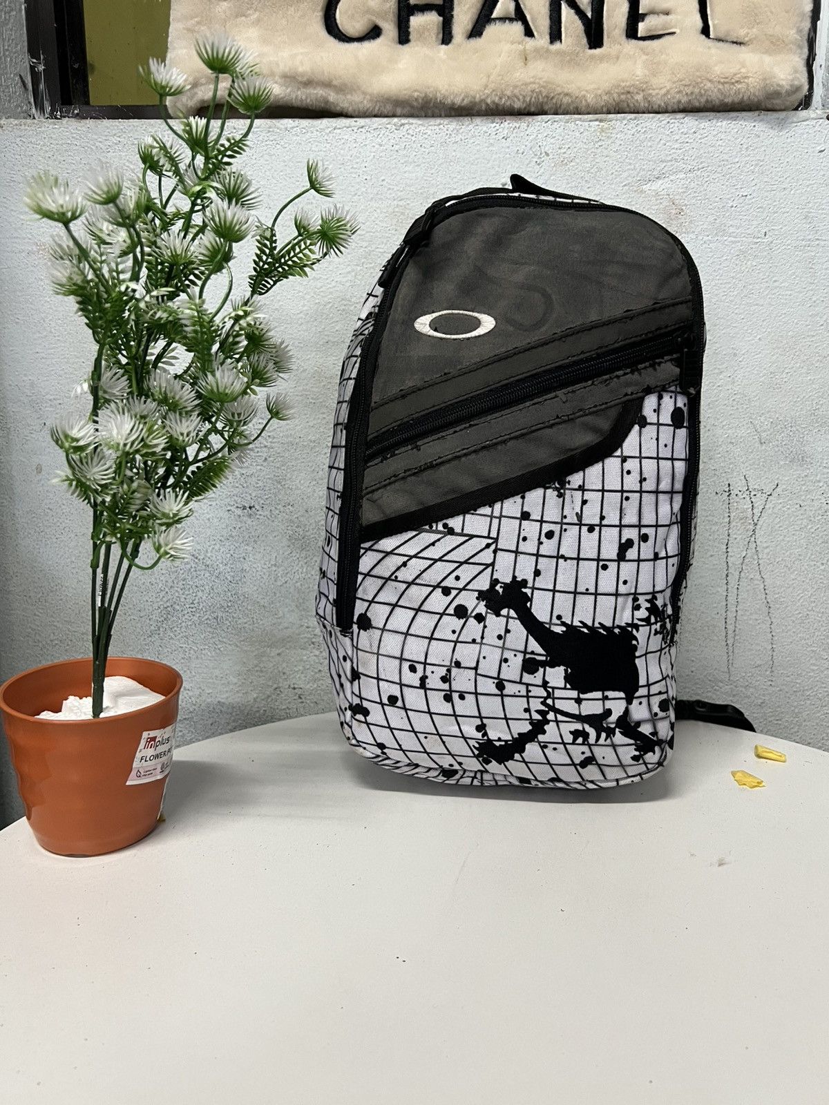 Oakley Y2k OKLEY Cros Body Bag Very Rare Size ONE SIZE - 1 Thumbnail