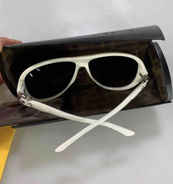 Fendi Fendi 🇮🇹 blanc logo cold insert aviator sunglasses NEW Size ONE SIZE - 8 Thumbnail