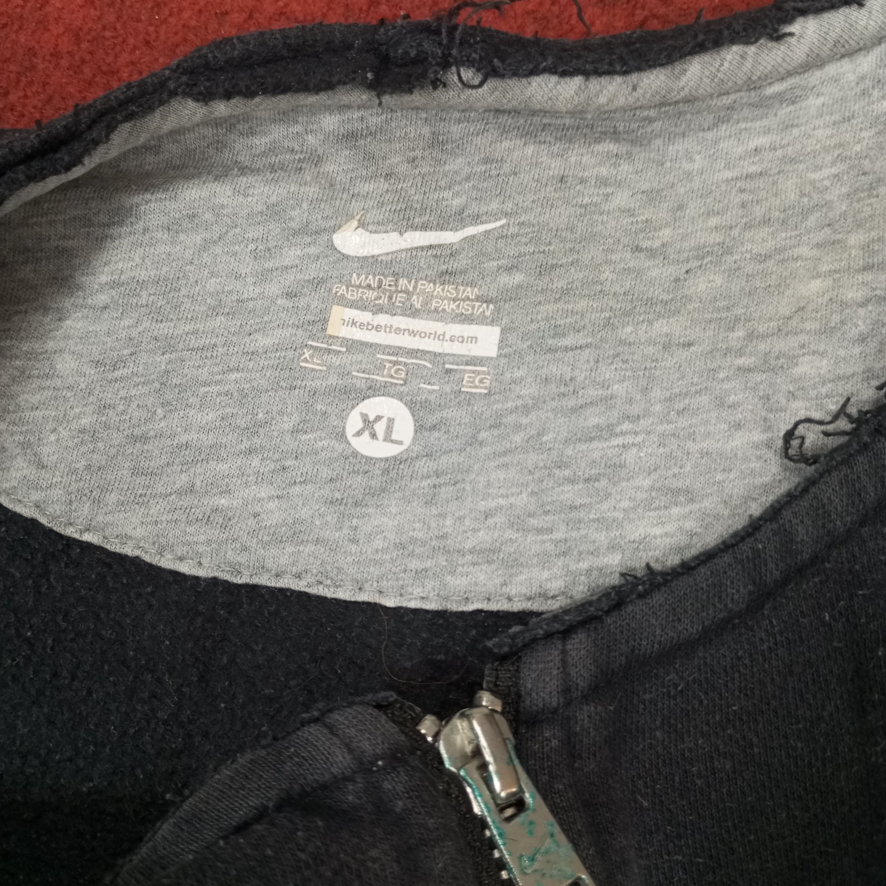 Nike × Vintage Nike Small Logo Design Sweater Size US XL / EU 56 / 4 - 6 Thumbnail