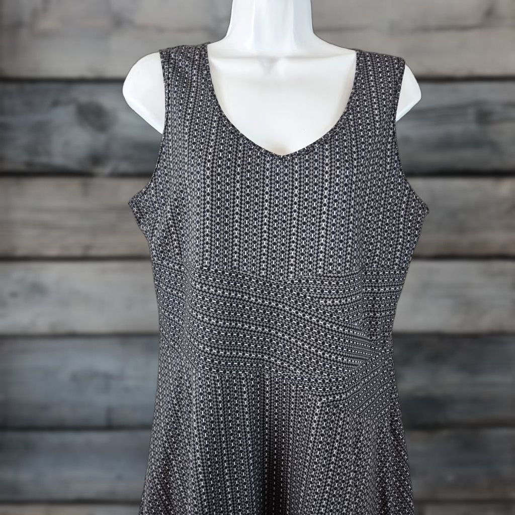 Prana VINTAGE Prana Womens Amelie Dress Gray Black Sleeveless Scoop V-Neck Large L Shirt? Size L / US 10 / IT 46 - 1 Thumbnail