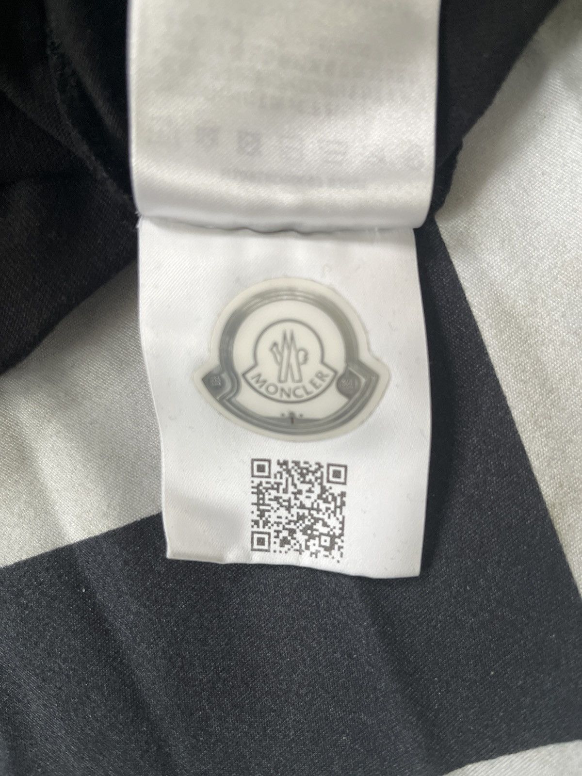 Moncler Moncler long sleeve top Size US XL / EU 56 / 4 - 4 Thumbnail