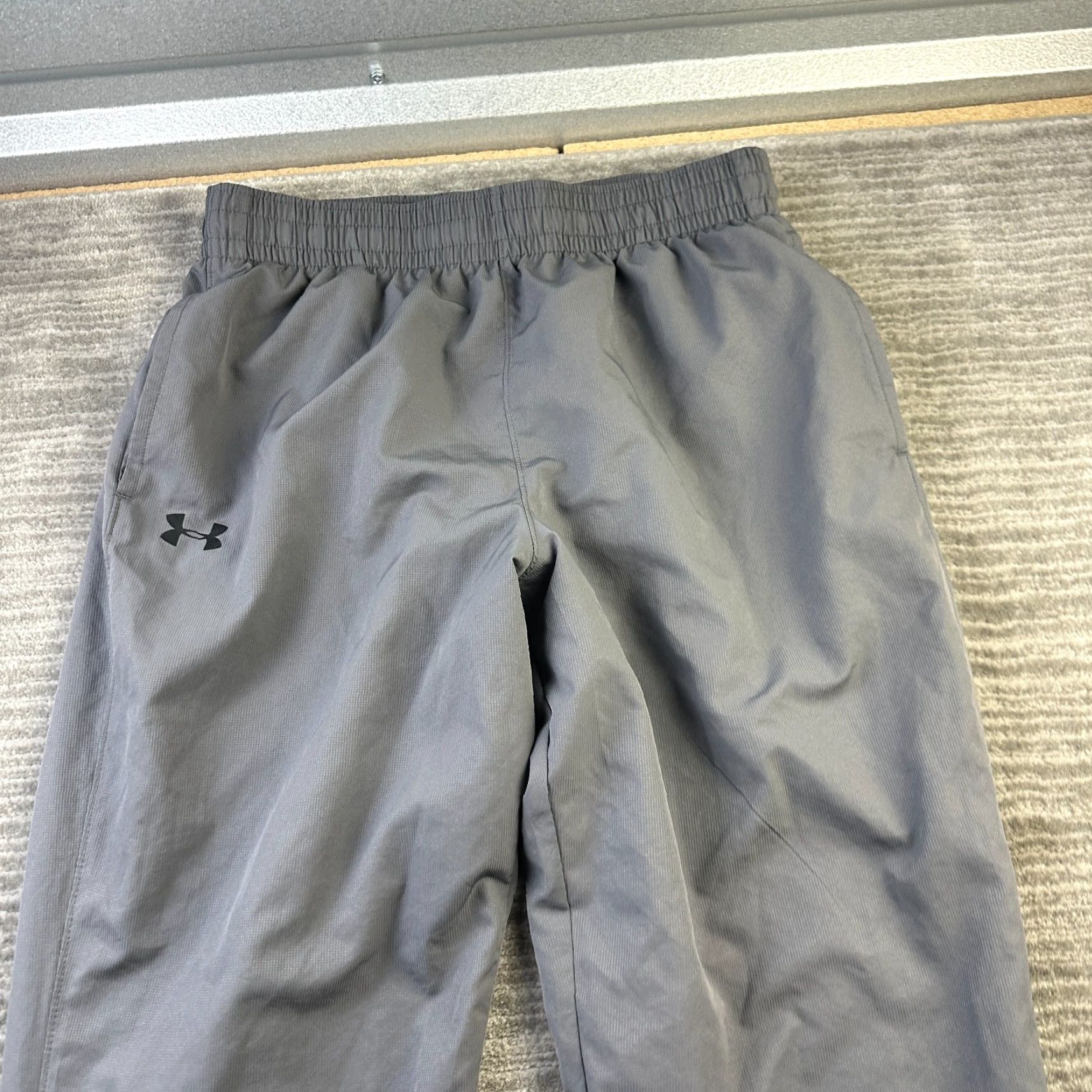 Under Armour Under Armour Pants Mens Large Gray Ankle Zipper Track Windbreaker Lightweight Pockets Size US 33 - 3 Thumbnail