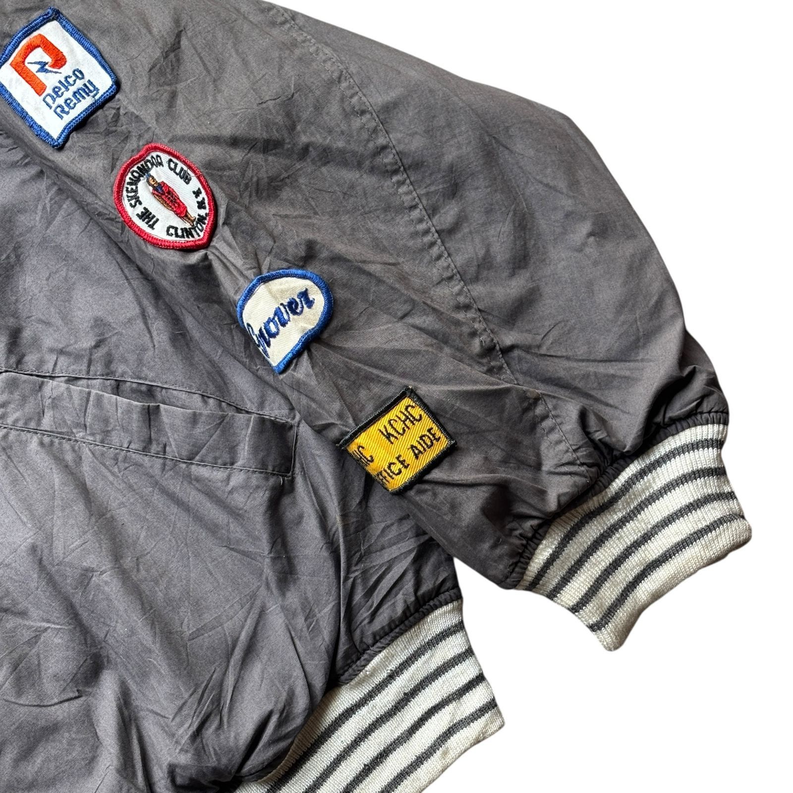 Vintage Vintage 90's Dog Fight Patches Distressed Bomber Jacket Size US L / EU 52-54 / 3 - 5 Thumbnail