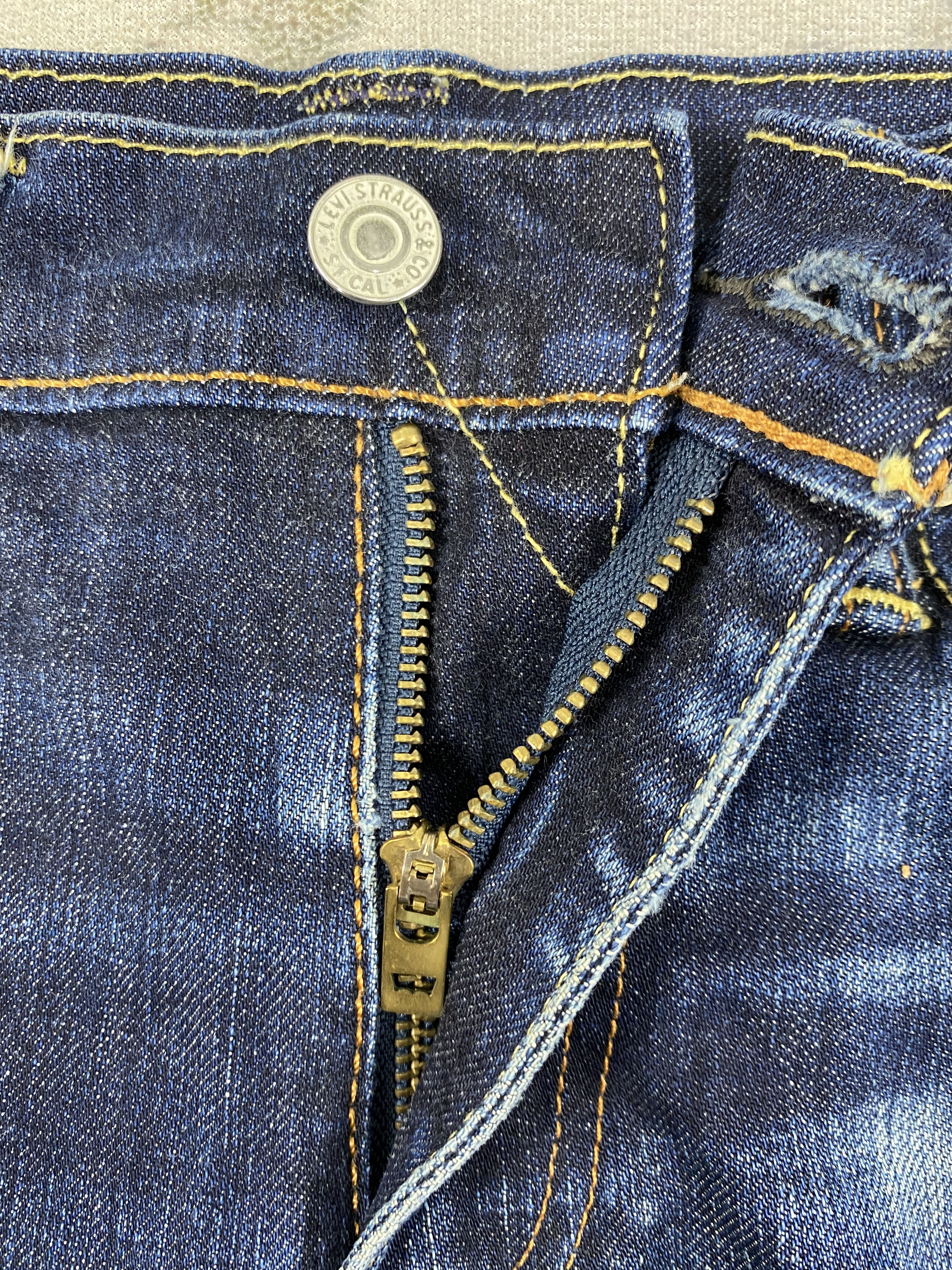 Levi's Faded Blue Vintage Levi's 510 Jeans 29x30 Denim- JN3659 Size US 29 - 6 Thumbnail