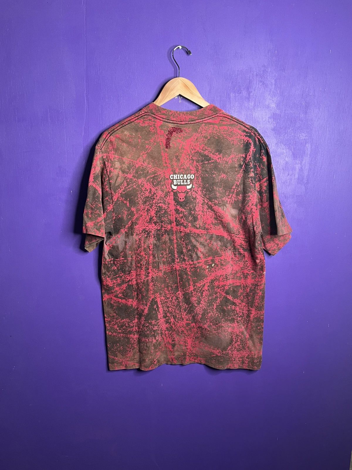NBA × Salem Sportswear × Vintage Vintage 90s Salem Chicago bulls players AOP t-shirt Size US L / EU 52-54 / 3 - 2 Thumbnail