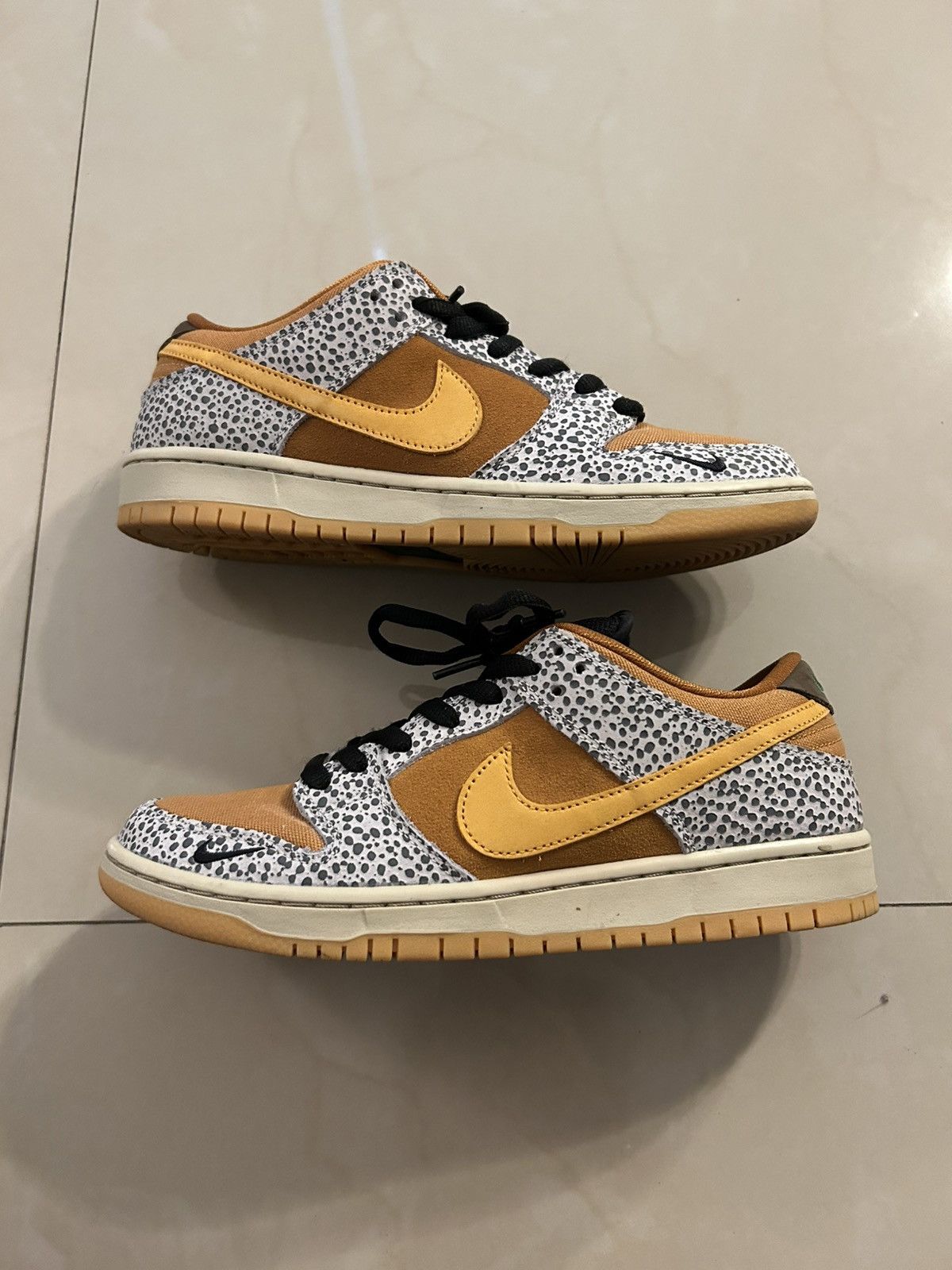 Nike SB Nike dunk low sb safari Size US 9 / EU 42 - 1 Thumbnail