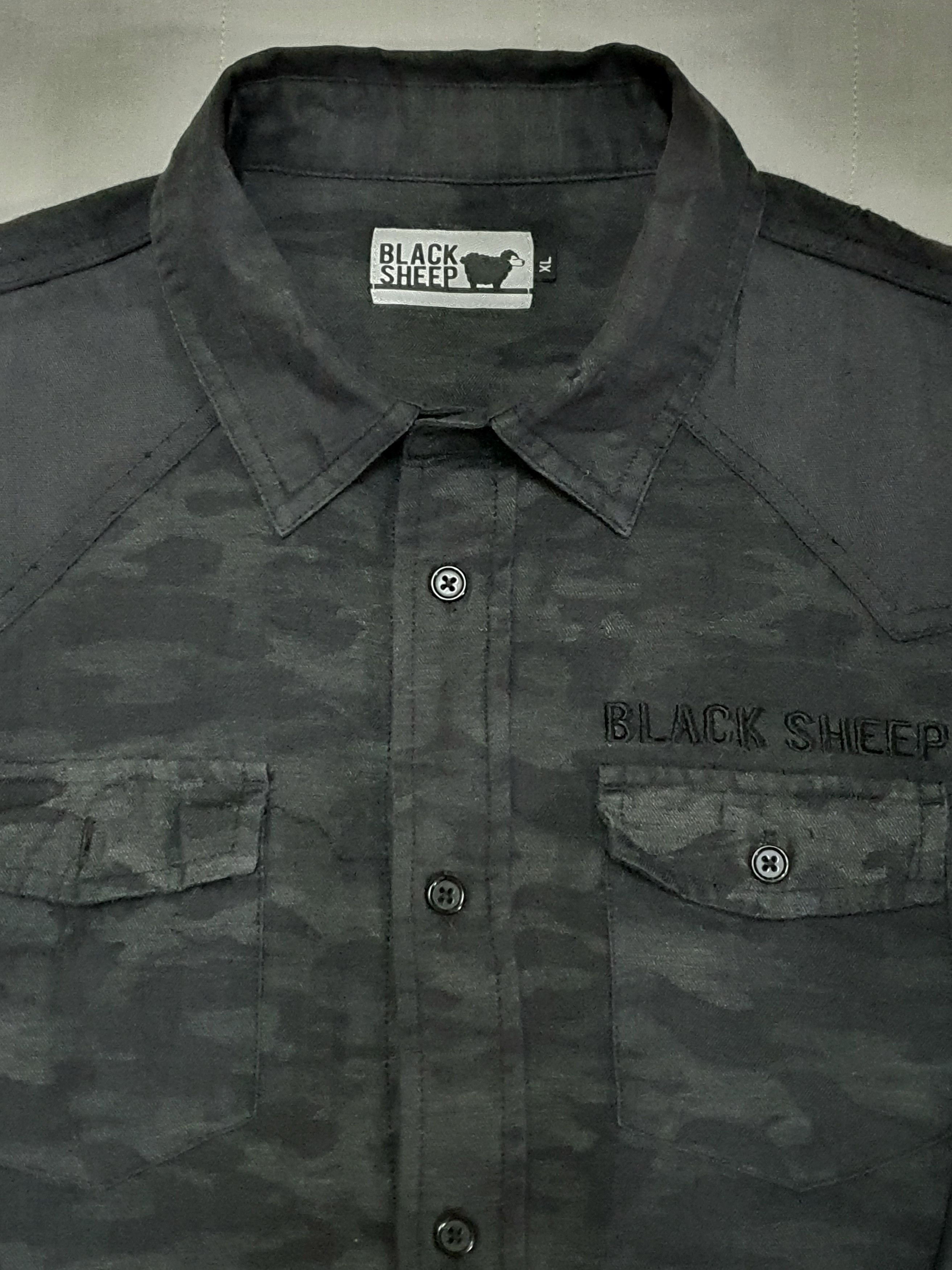 Black Sheep Black Sheep Camo Western Embroidery Buttons Up Shirt (M) Size US M / EU 48-50 / 2 - 2 Thumbnail