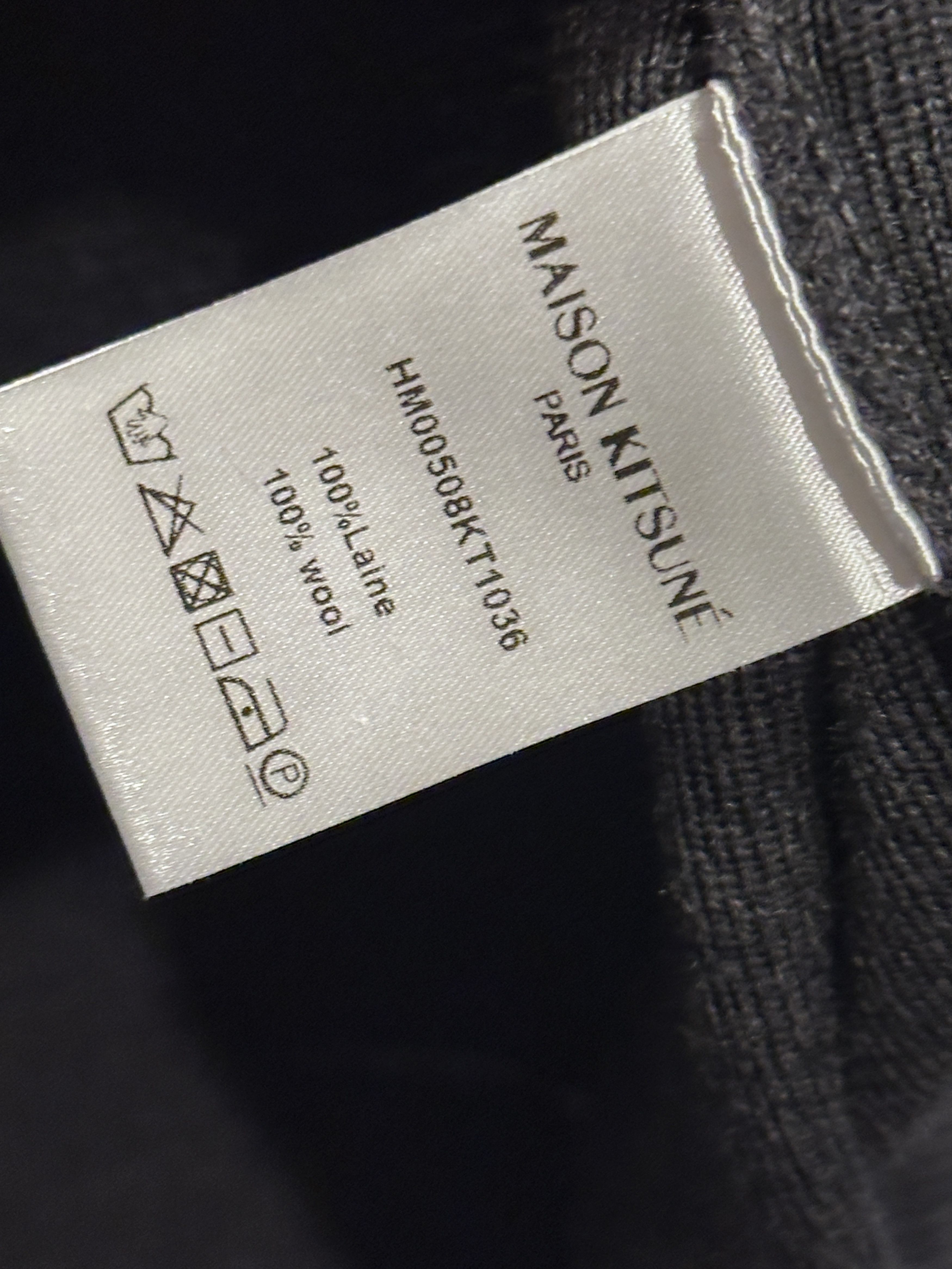 Maison Kitsune Maison Kitsuné Charcoal Fox Head Patch Turtleneck Pullover Size US L / EU 52-54 / 3 - 8 Thumbnail