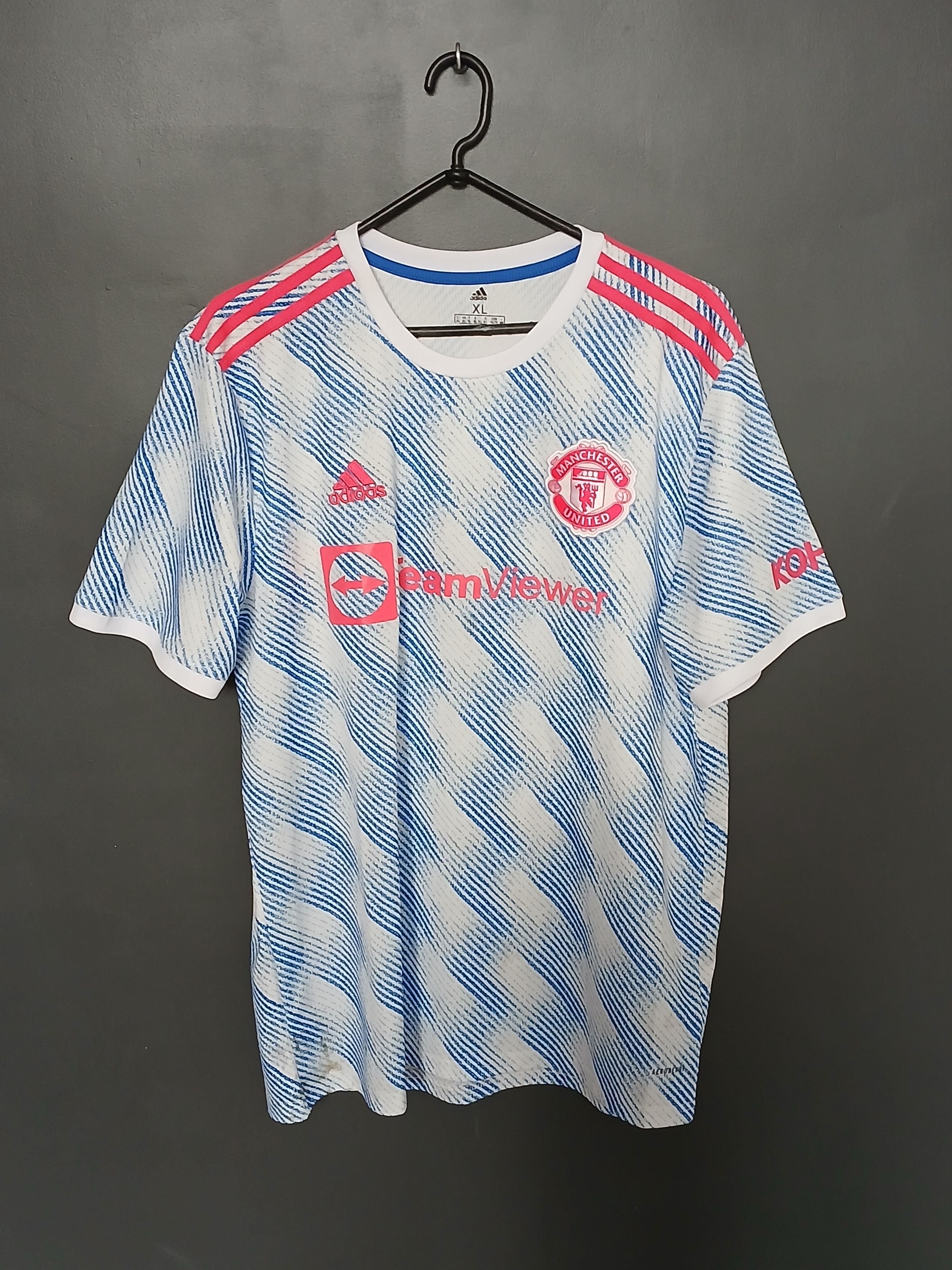 Other Manchester United 21/22 Away Ronaldo Football Jersey T-Shirt Size US XL / EU 56 / 4 - 2 Thumbnail