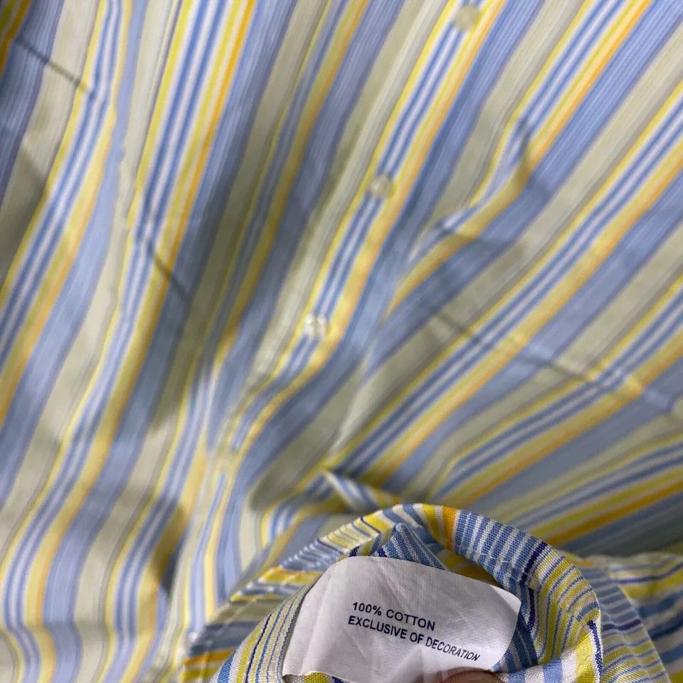 Gap Gap Button Up Shirt Men's XL Classic Fit Striped 17-17.5 Size US XL / EU 56 / 4 - 7 Thumbnail