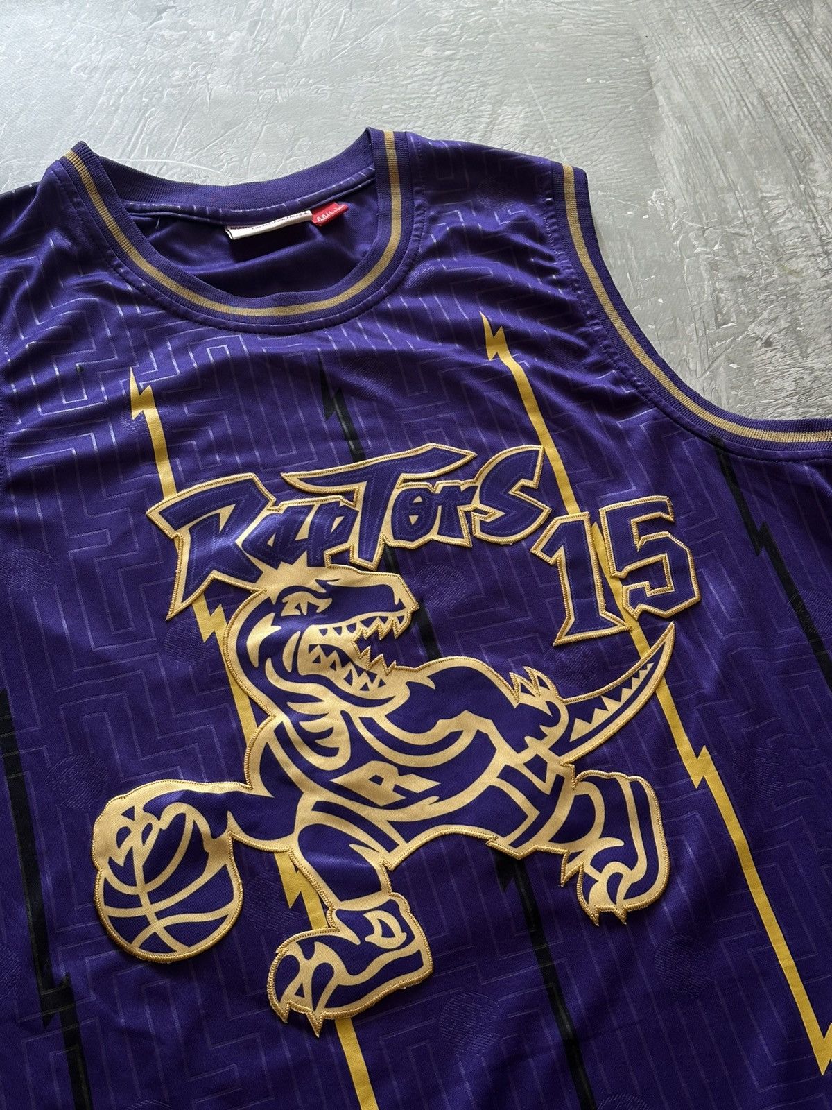 Mitchell & Ness 🔥Rare Raptors 15 Vince Carter 1998-1999 Jersey Size US L / EU 52-54 / 3 - 2 Thumbnail