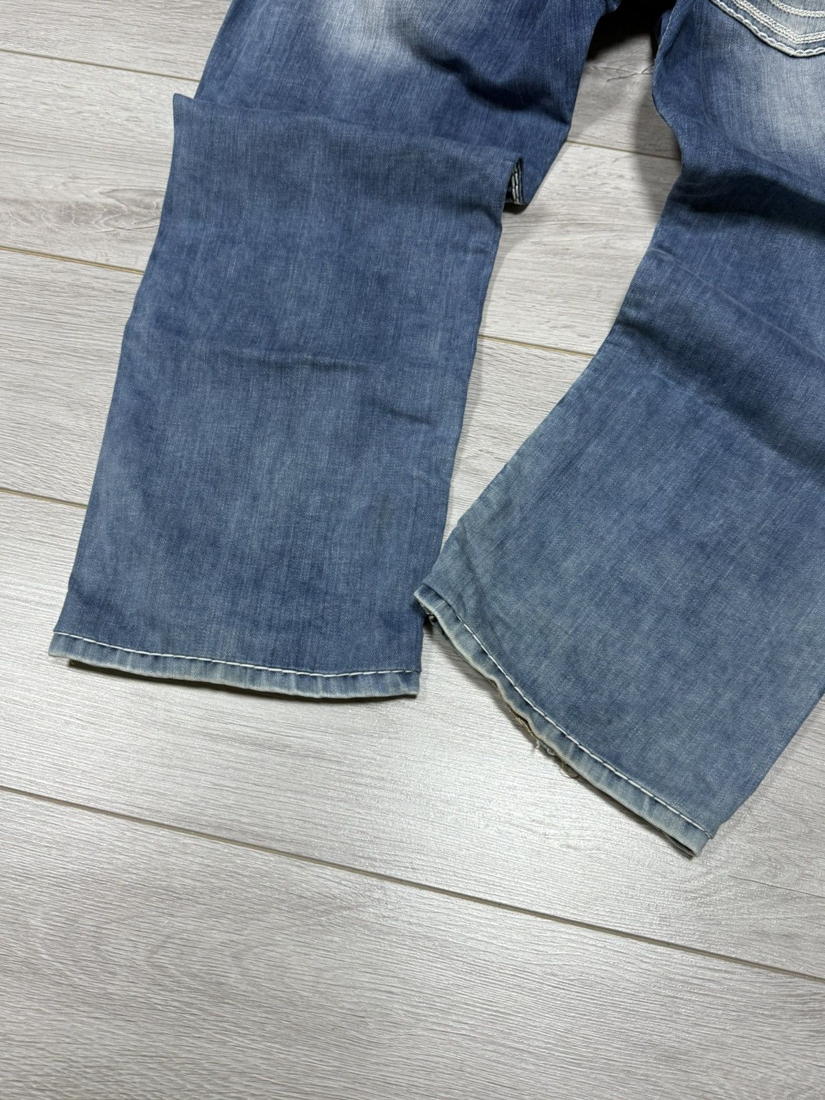 True Religion True Religion horse shoe stitched USA jackson distress jeans Size US 38 / EU 54 - 5 Thumbnail