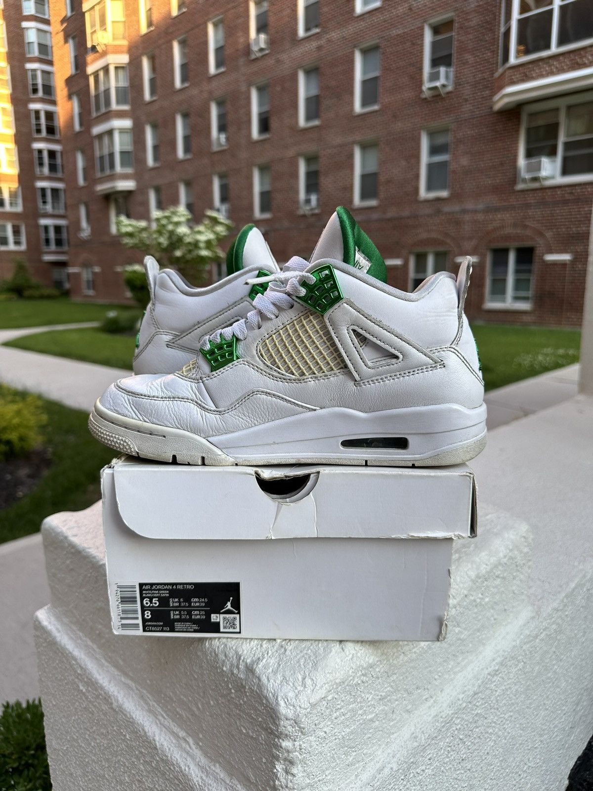 Nike metallic green jordan 4 Size US 6.5 / EU 39-40 - 7 Thumbnail