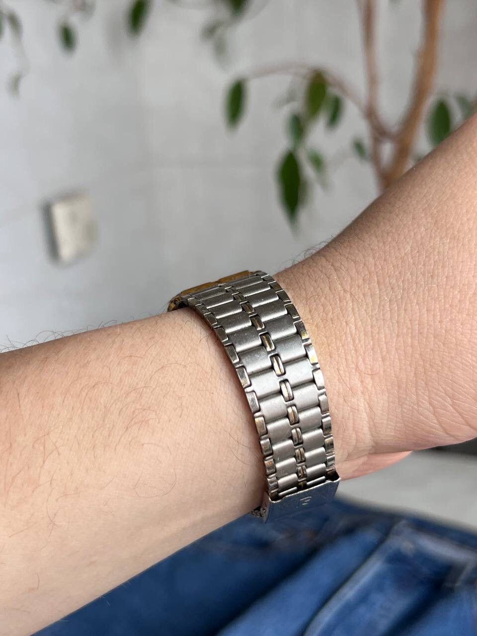 Japanese Brand × Vintage Vintage Japanese style futuristic Watch Rivol y2k tank watch Size ONE SIZE - 4 Thumbnail
