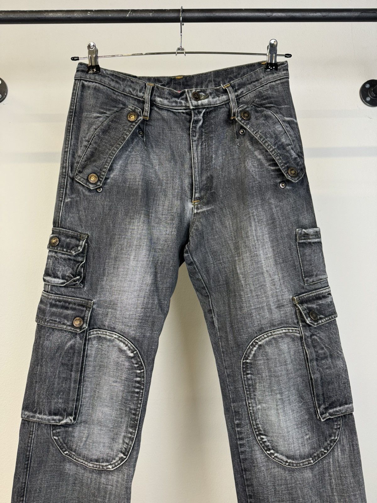 Dolce & Gabbana 2000s Dolce & Gabbana heavy weight cargo pants pockets Size US 30 / EU 46 - 5 Thumbnail