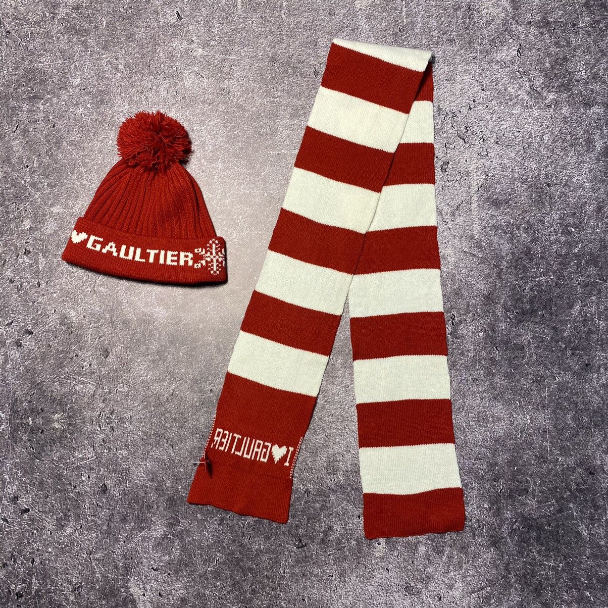 Jean Paul Gaultier Winter ❄️ Combo Jean Paul Gaultier Scarf -Hat🧣❤️ Size ONE SIZE - 5 Thumbnail